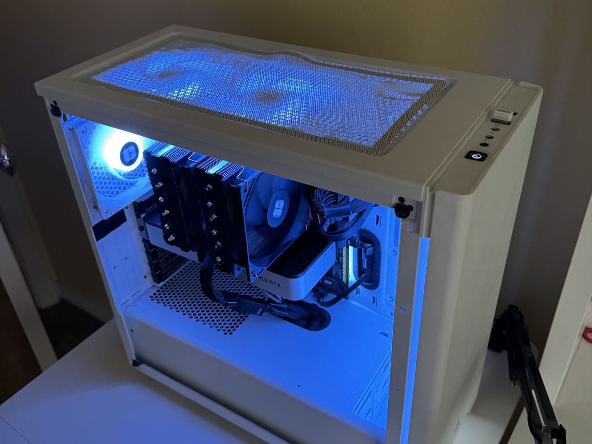 Gaming PC - RTX 3060 Ti + Ryzen 7 3700x, 32GB Ram