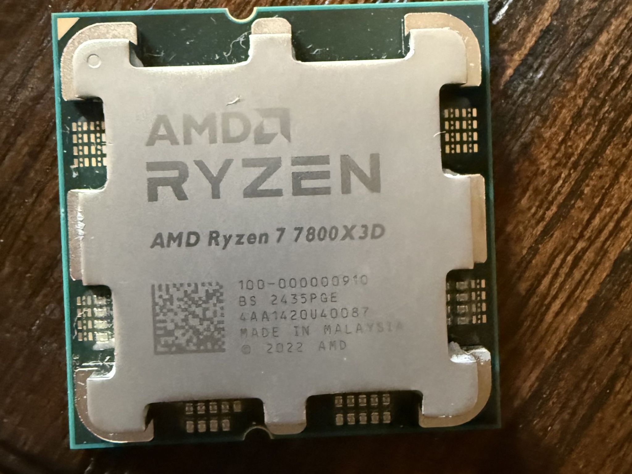 AMD Ryzen 7 7800X3D