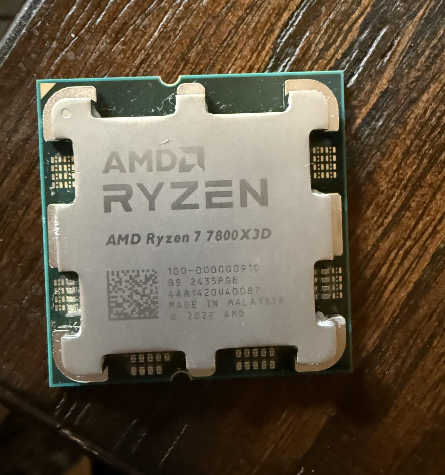 AMD Ryzen 7 7800X3D