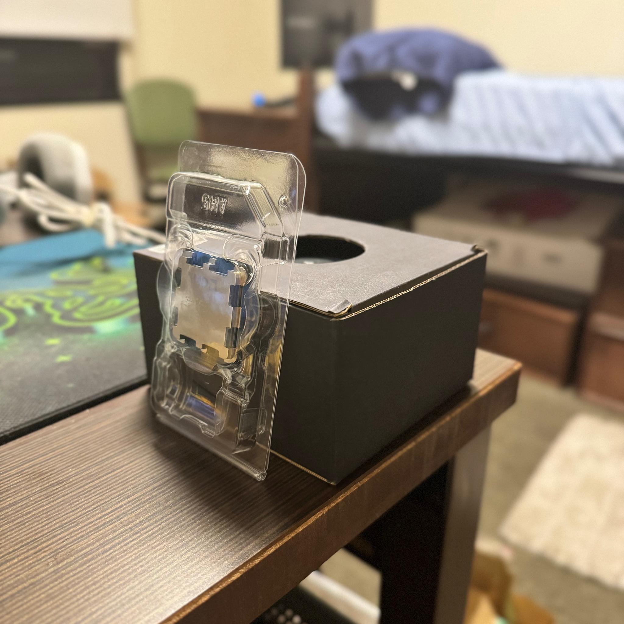 AMD Ryzen 5 8600G 6-core AM5 CPU