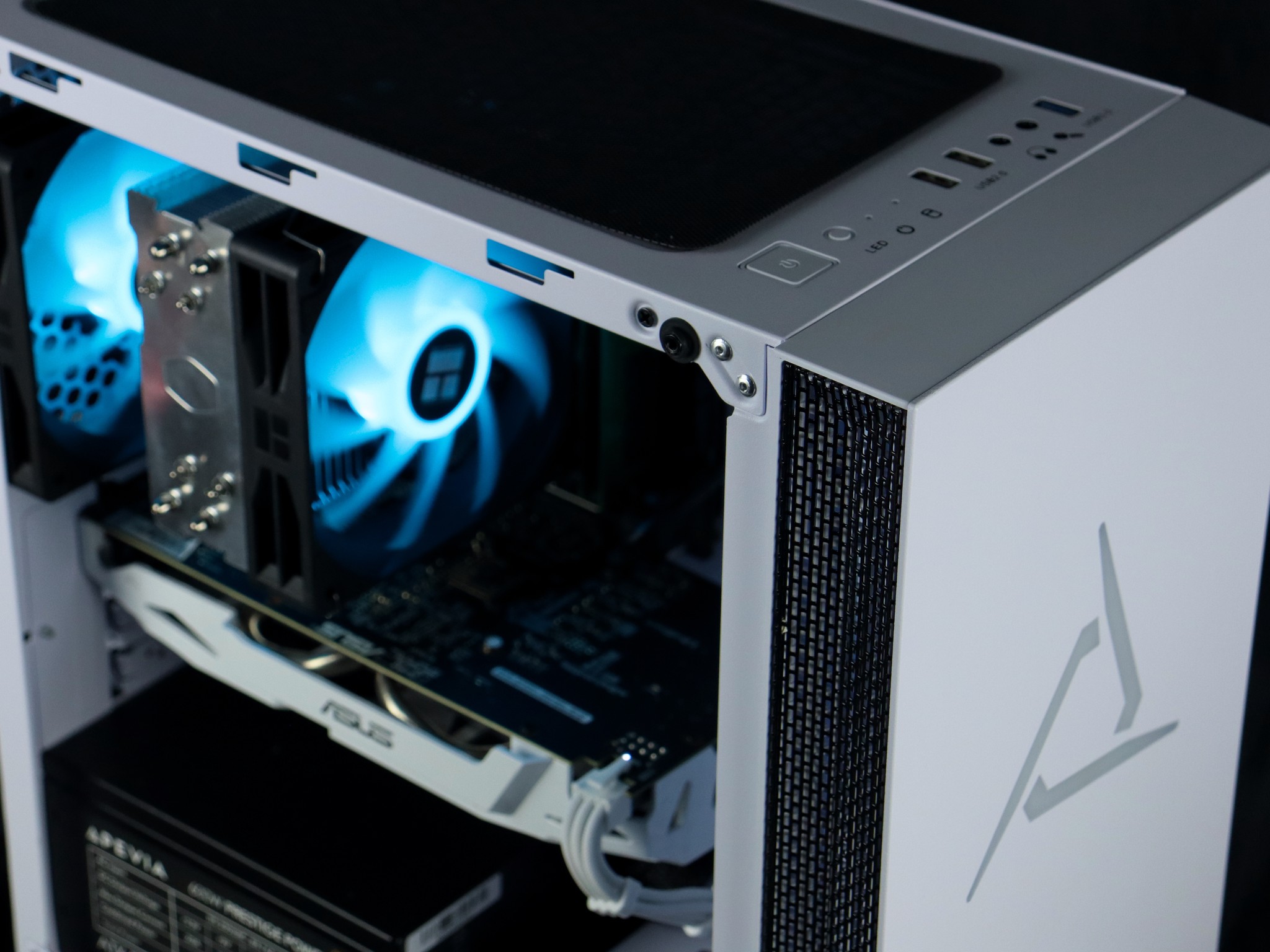⚫⚪Budget Gaming PC – GTX 1060, i5 7600K, 16GB RAM, 500GB SSD - WiFi/BlueTooth - ⚫⚪ (Black and White)