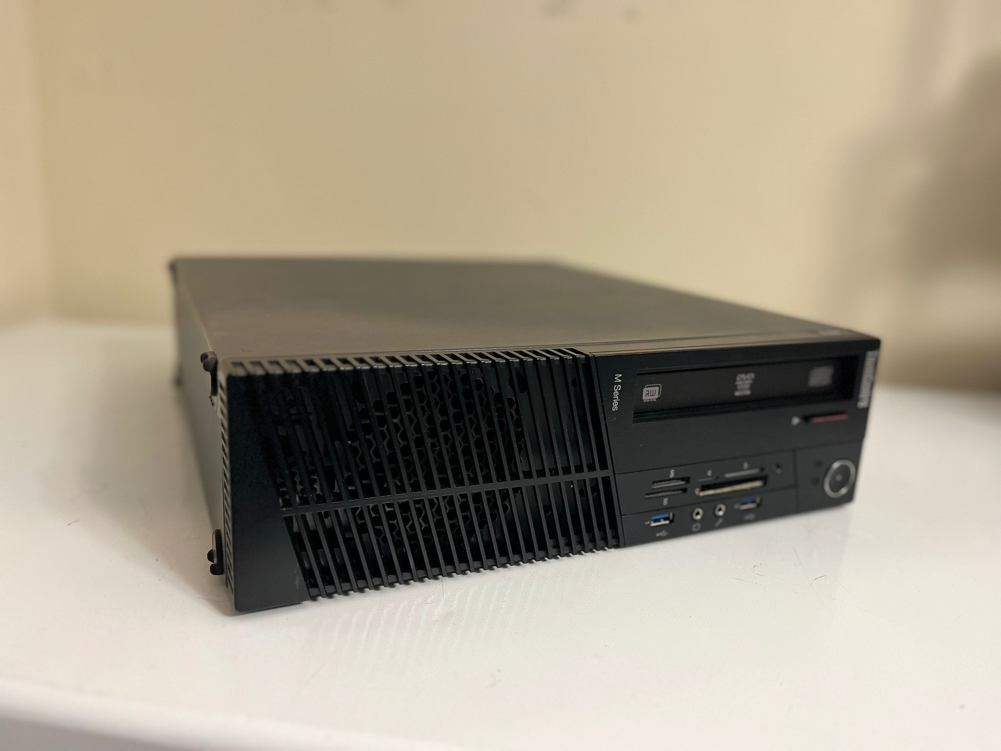 Incognito i7 4770 / GTX 1650 / 32GB RAM / 1TB storage