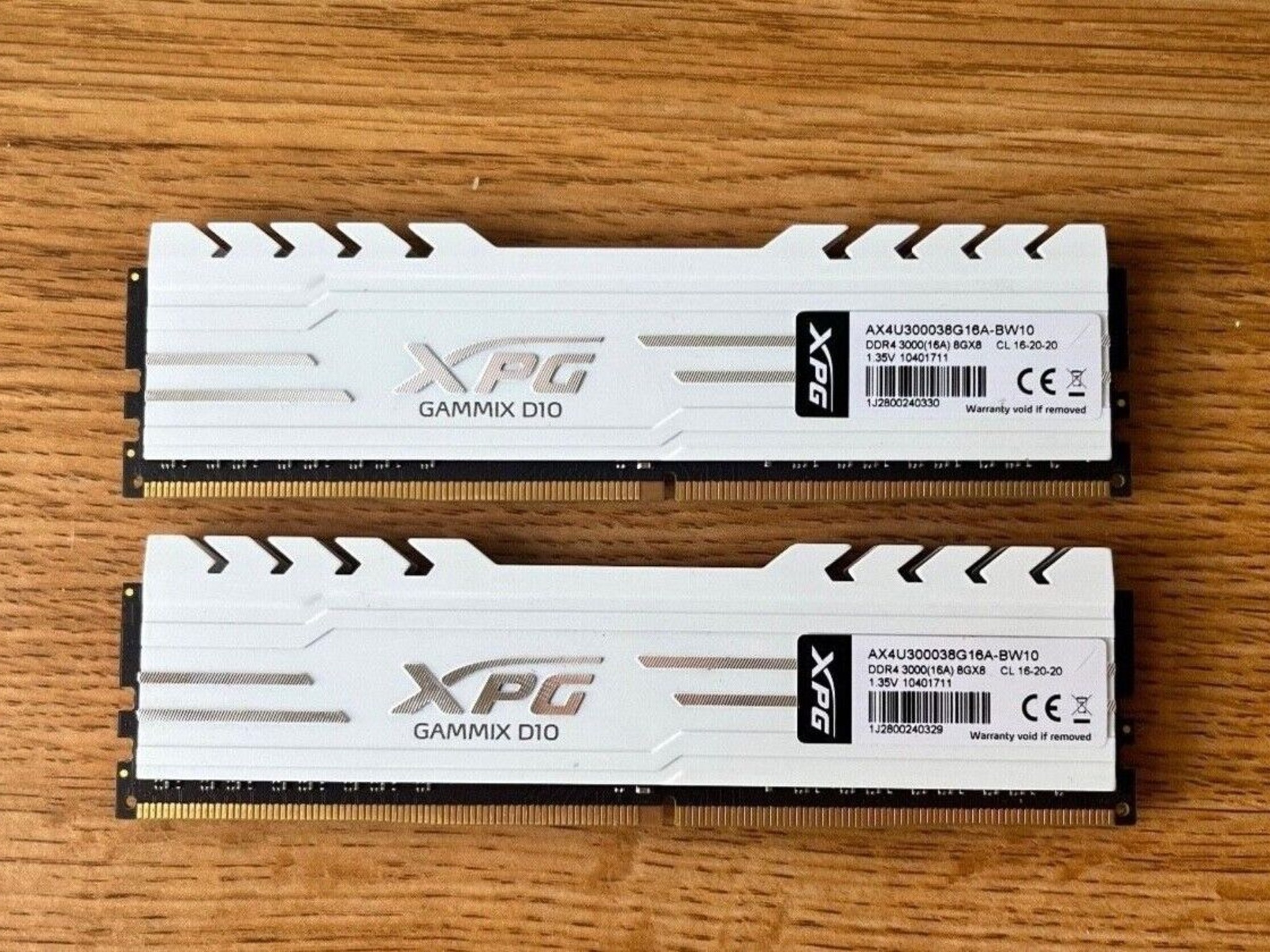XPG 16GB (2x8GB) DDR4 3000MHz Desktop Memory