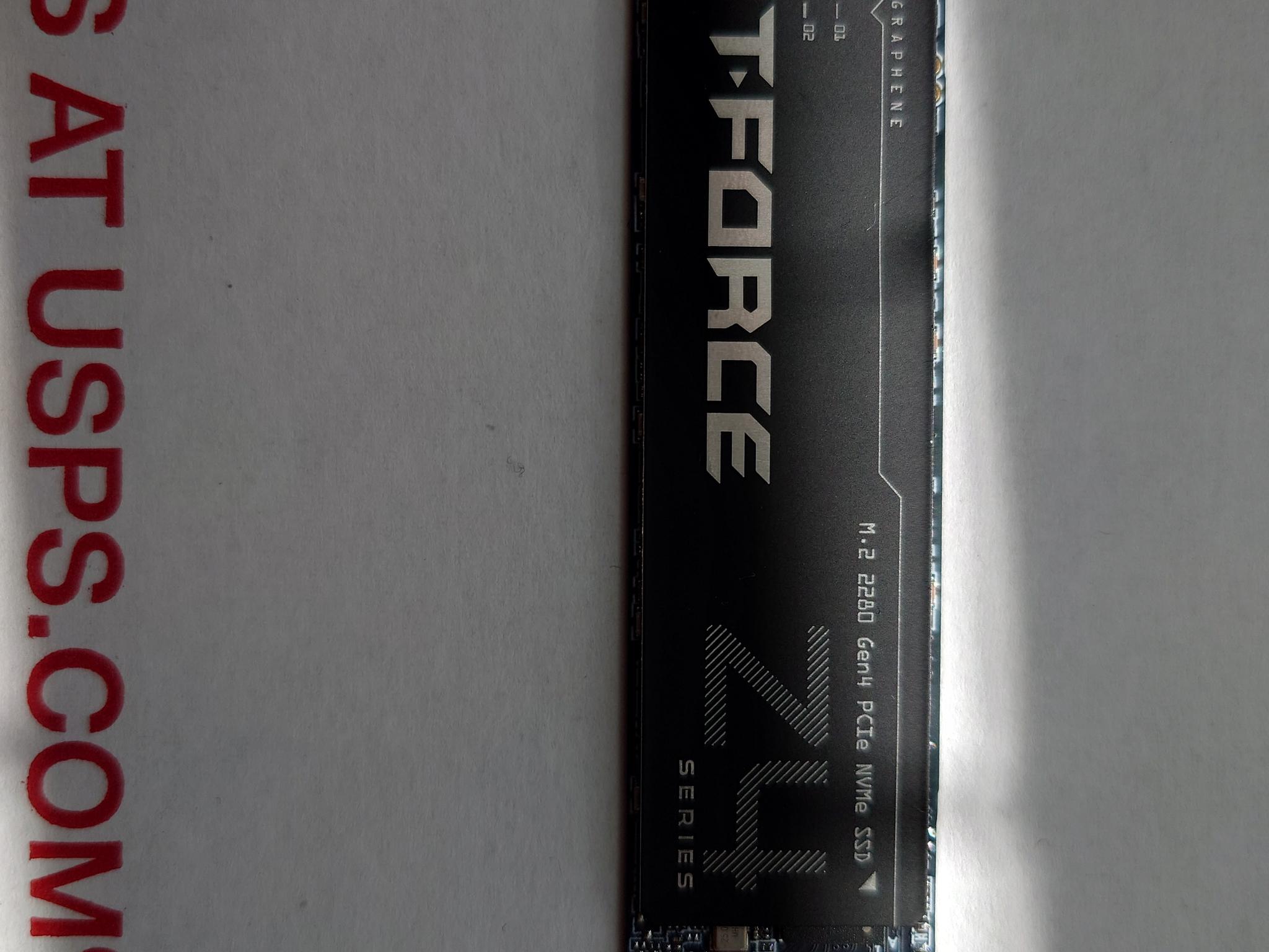 Team Group T-Force Z44A7Q M.2 2280 1TB PCIe Gen 4.0x4  NVMe SSD