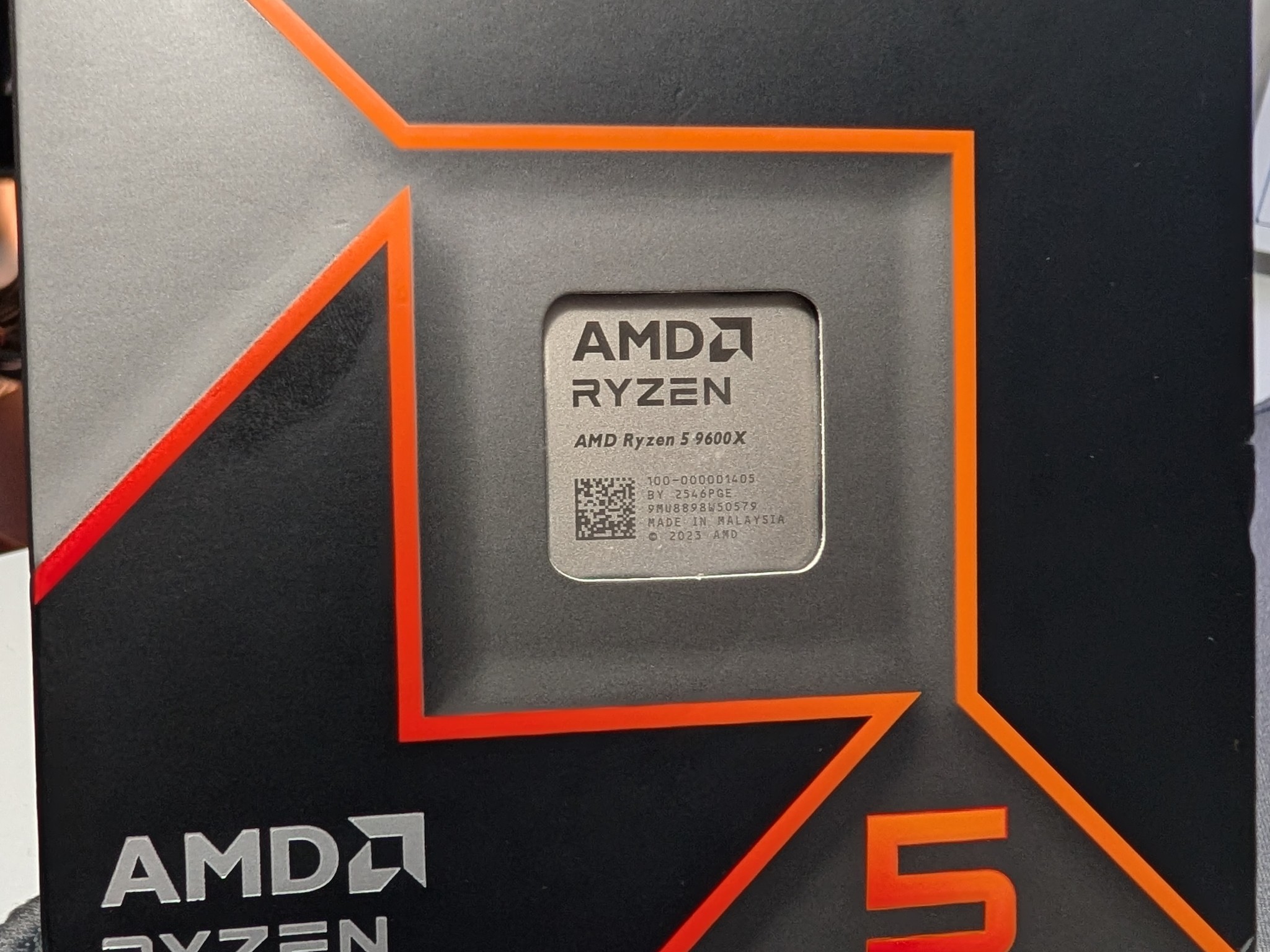 AMD Ryzen 5 9600X