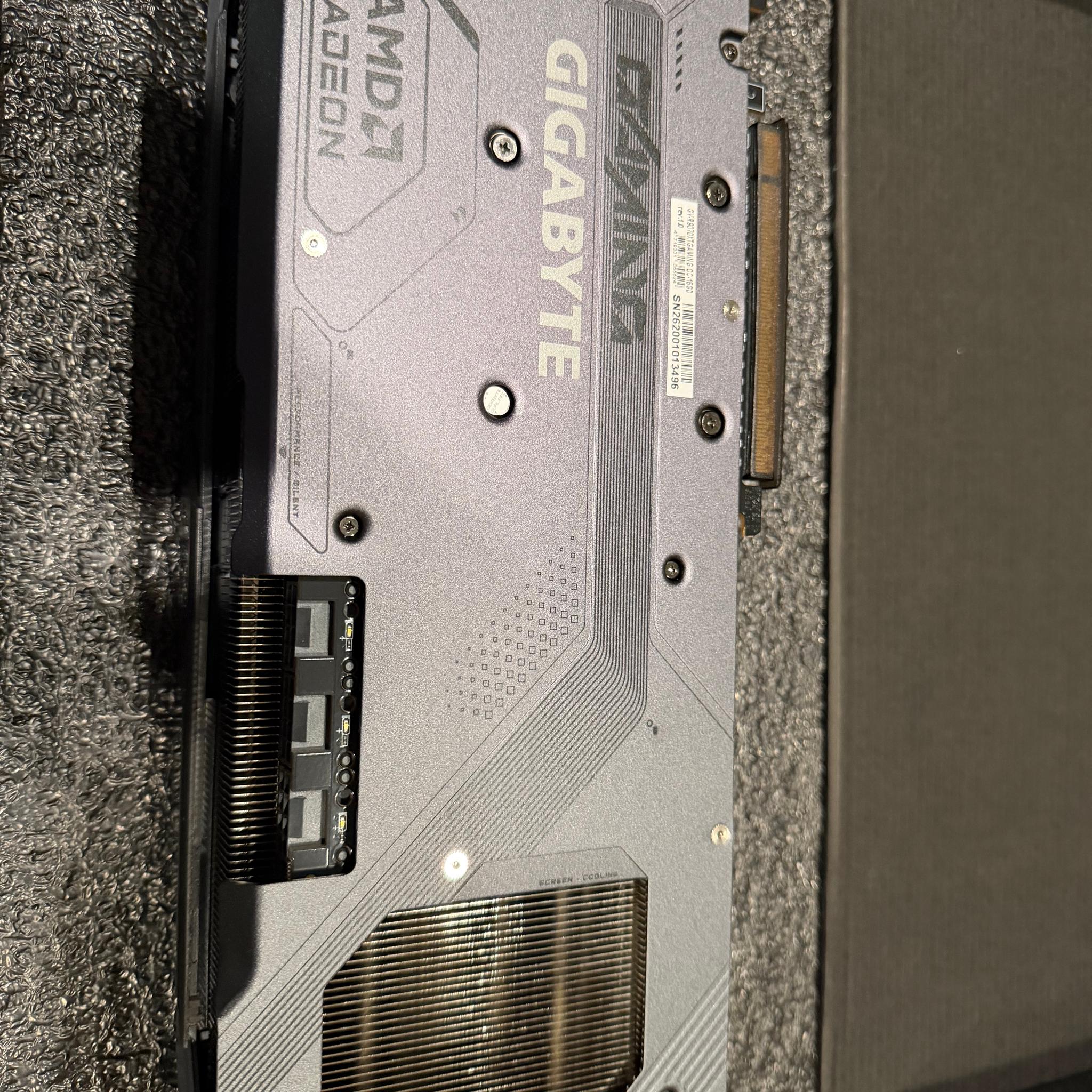 GIGABYTE RX 9070 XT GAMING OC 16G