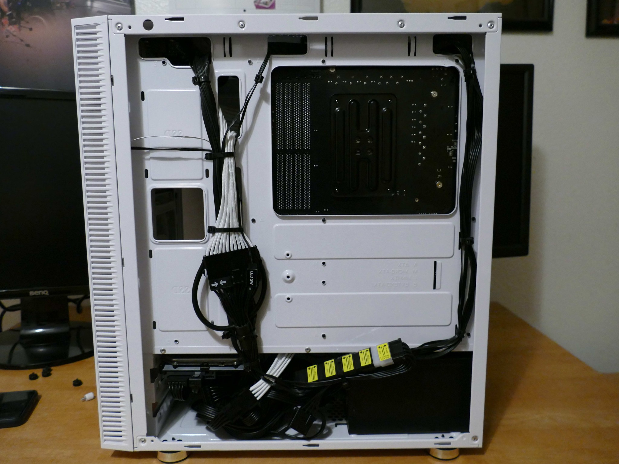 Gaming PC Ryzen 1600x GTX 1660s 6gb w/ New Gaming Mouse & Keyboard