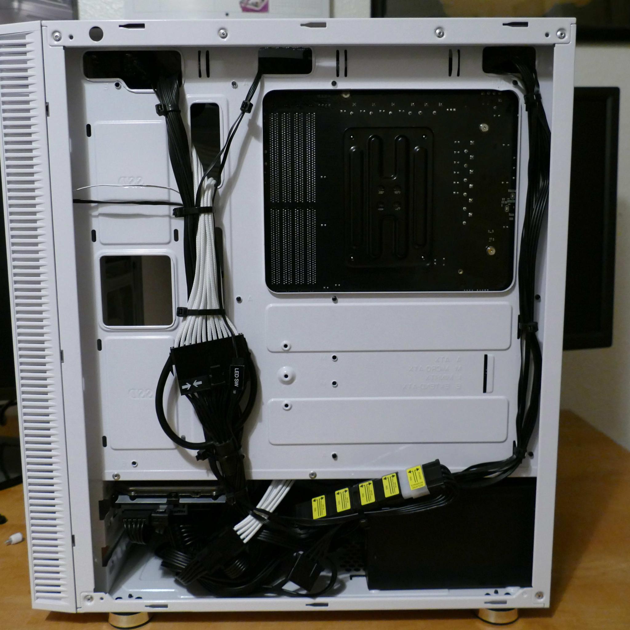 Gaming PC Ryzen 1600x GTX 1660s 6gb w/ New Gaming Mouse & Keyboard