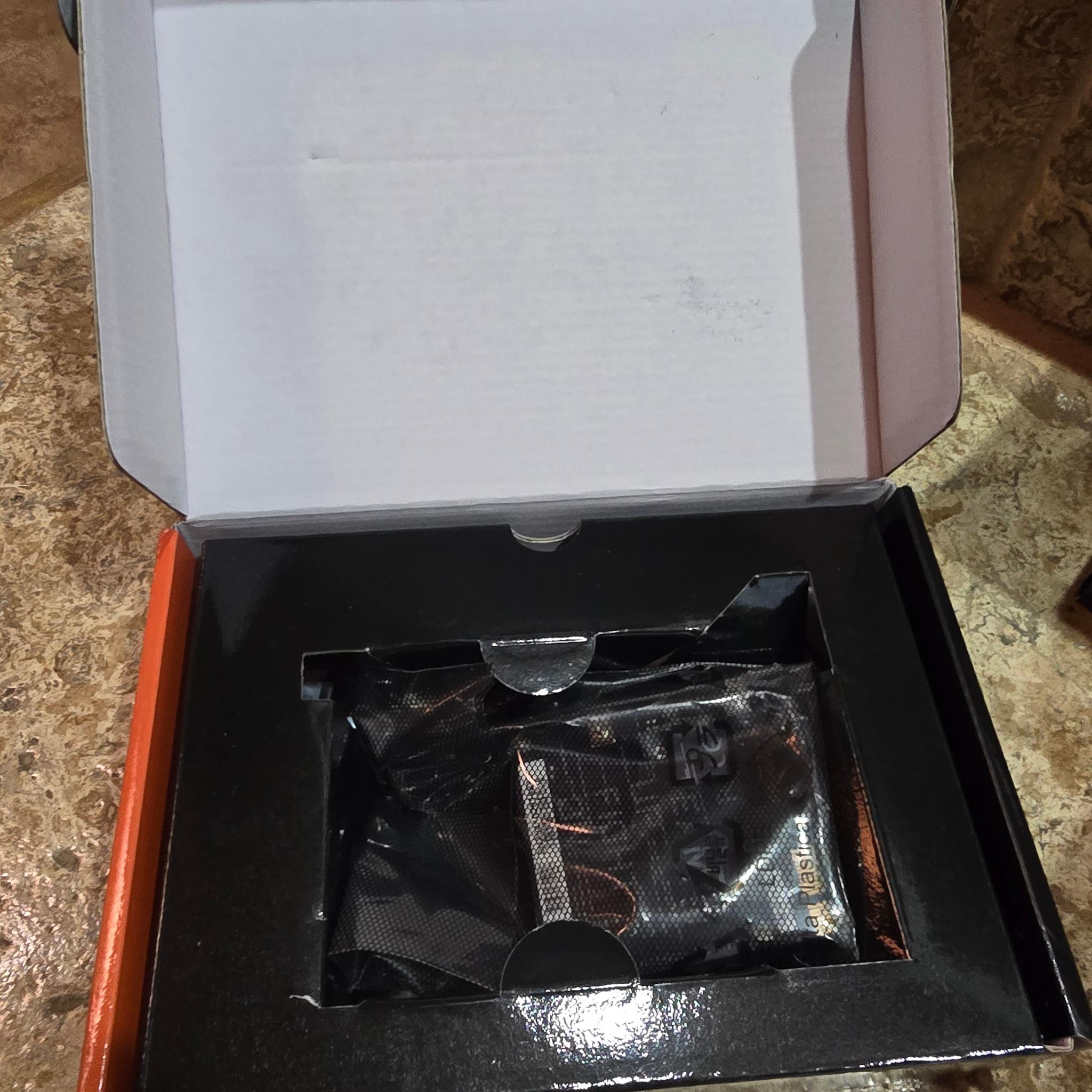 GIGABYTE AORUS WiFi 6E GC-WBAX210 2x2 802.11ax Tri-Band WiFi Bluetooth 5.2 PCIe Expansion Card