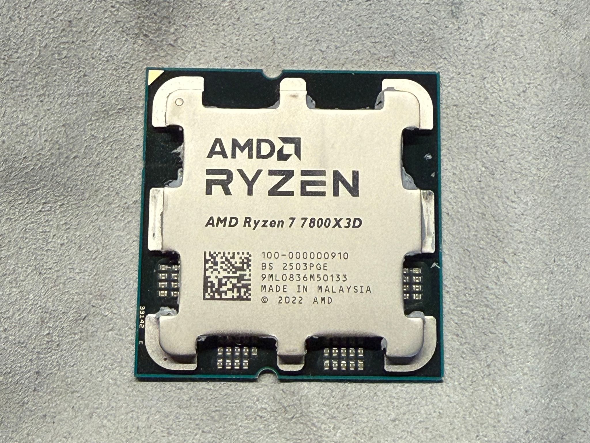 AMD Ryzen 7 7800X3D - Excellent Condition