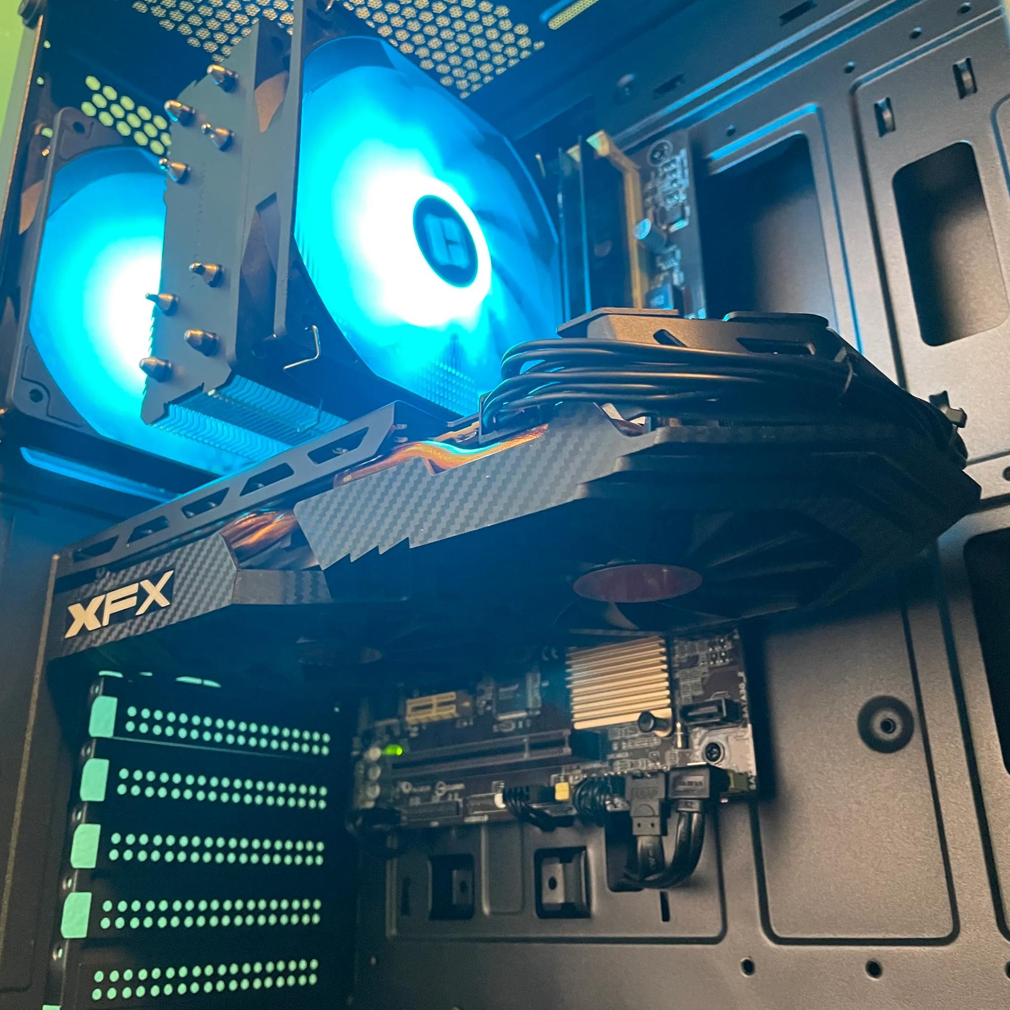 !ILLUSION! Glass Gaming PC | Intel i5 / Amd RX580 / 8GB / 600GB Win 10 Pro WiFi