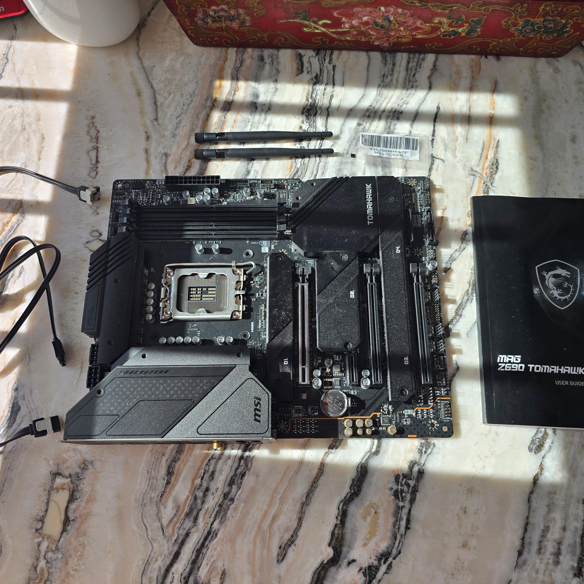 Used MSI MAG Z690 Tomahawk WiFi DDR4 Gaming Motherboard