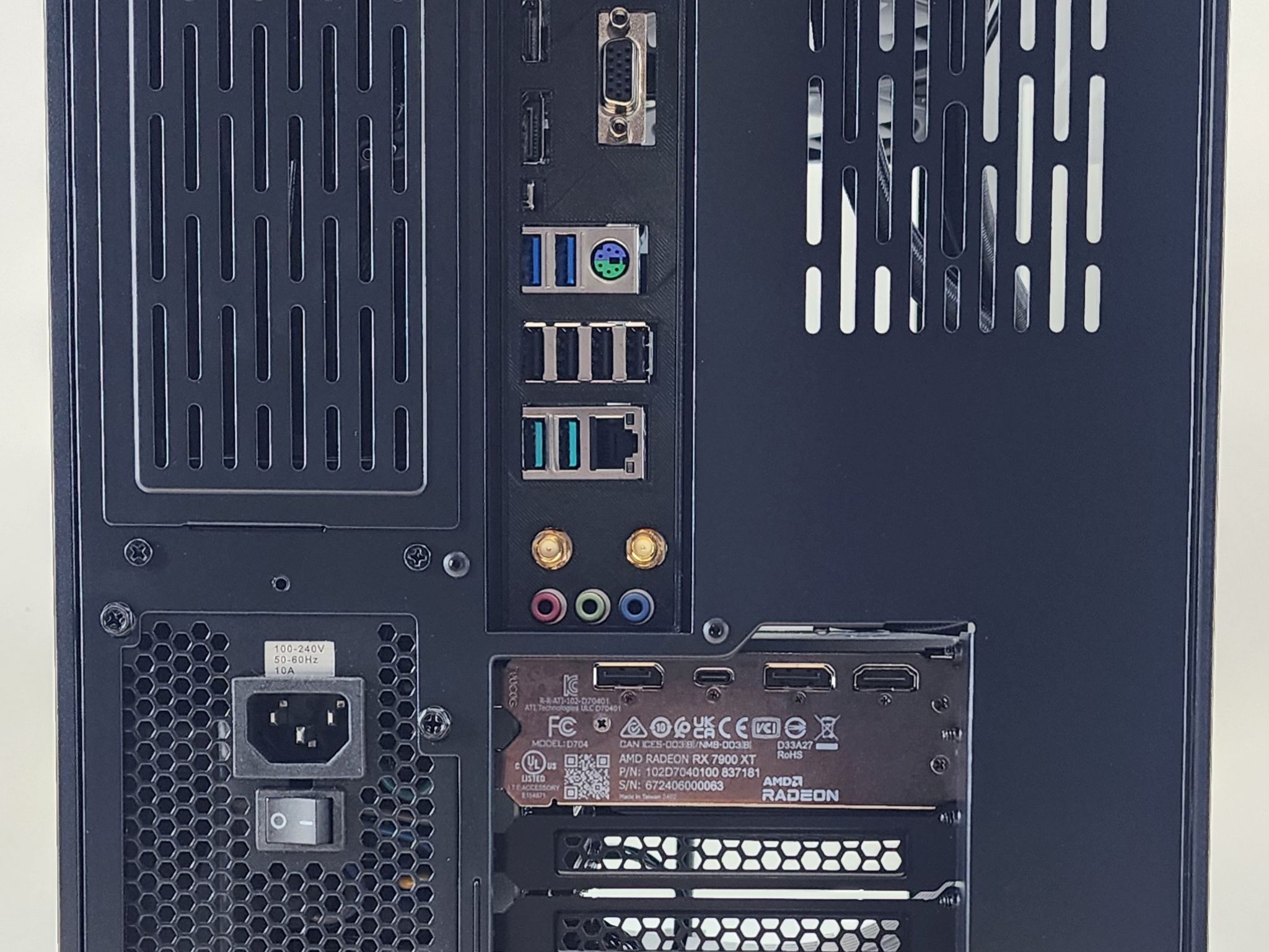 Gaming PC Ryzen 7 7800X3D 32GB RAM 2TB SSD RX 7900 XT 20GB Windows 11 Computer