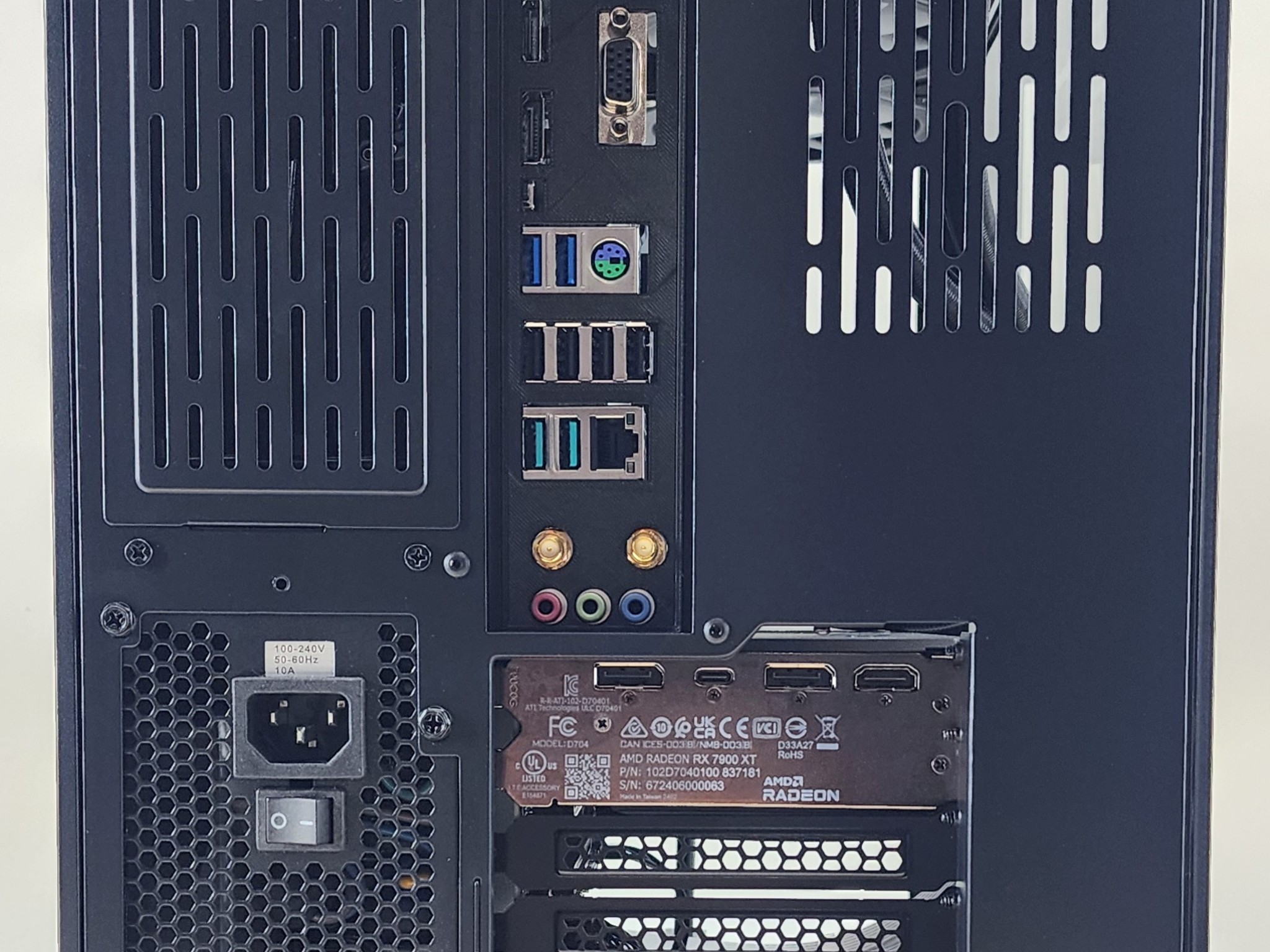 Gaming PC Ryzen 7 7800X3D 32GB RAM 2TB SSD RX 7900 XT 20GB Windows 11 Computer