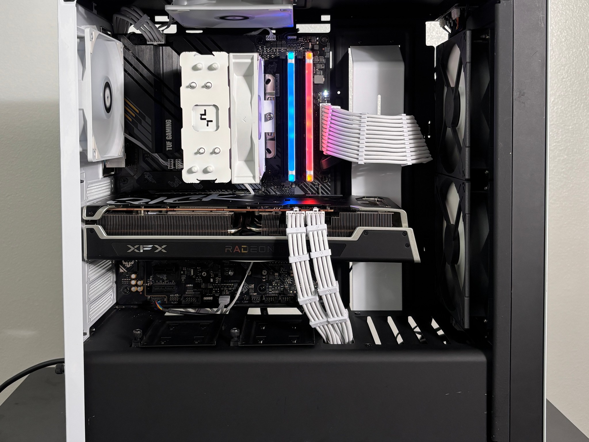 Mid-Tier Gaming PC | 5 3600x | 6750XT 12GB