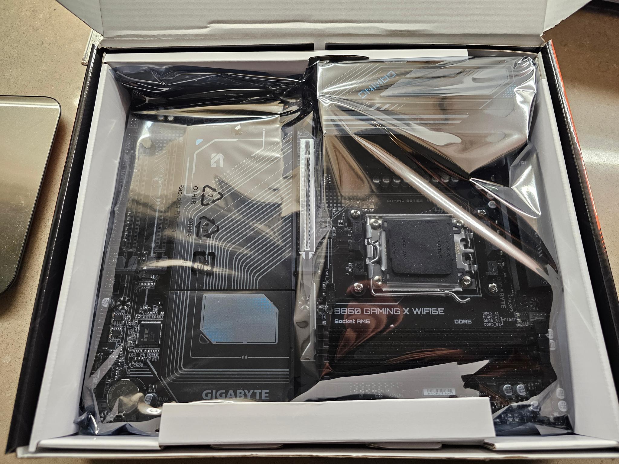 Gigabyte B850 Gaming X WIFI6E