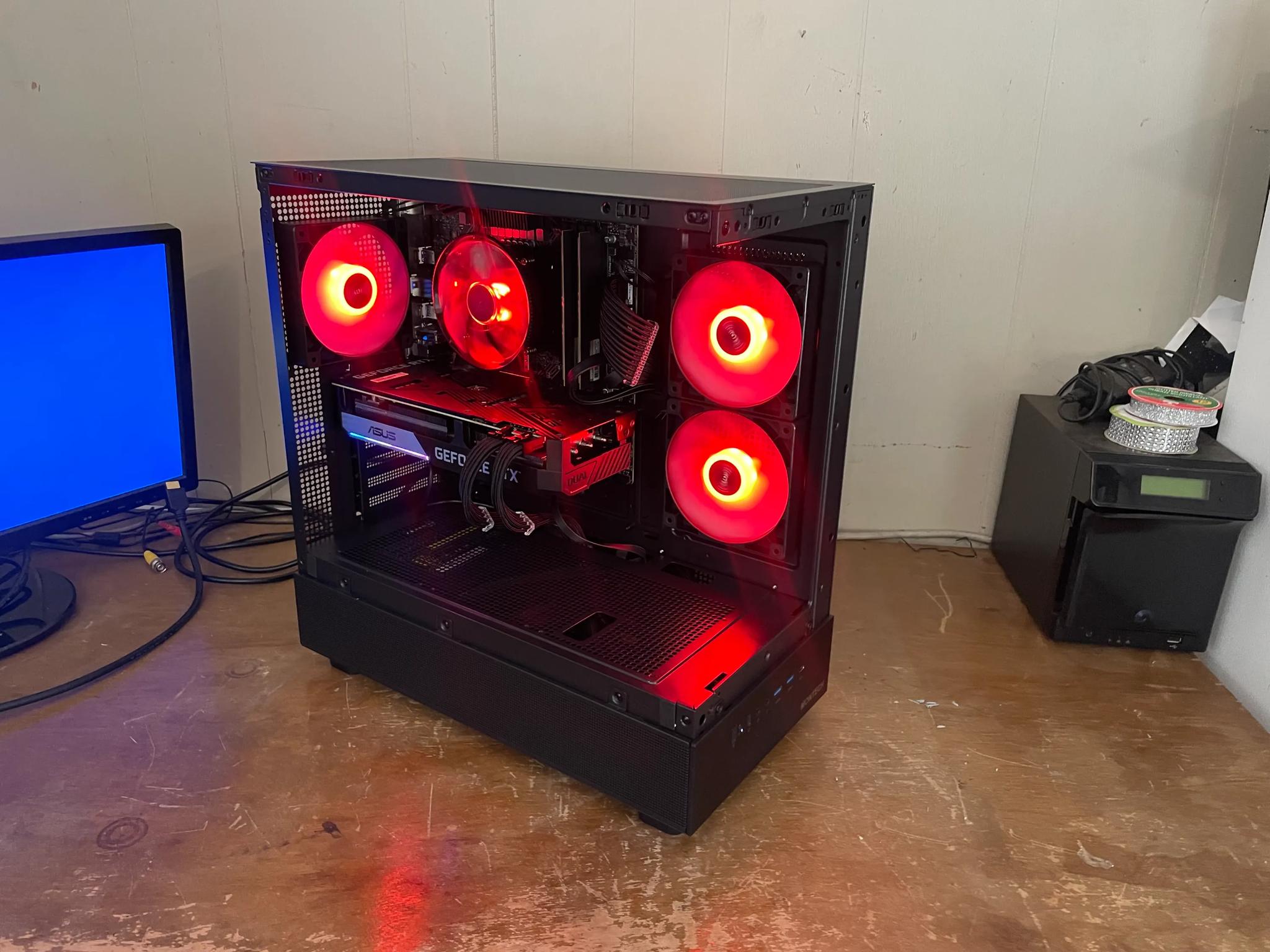 Fish Tank RTX Gaming PC |i5-13400f|2TB M.2|Geforce RTX 3070|32GB Ram