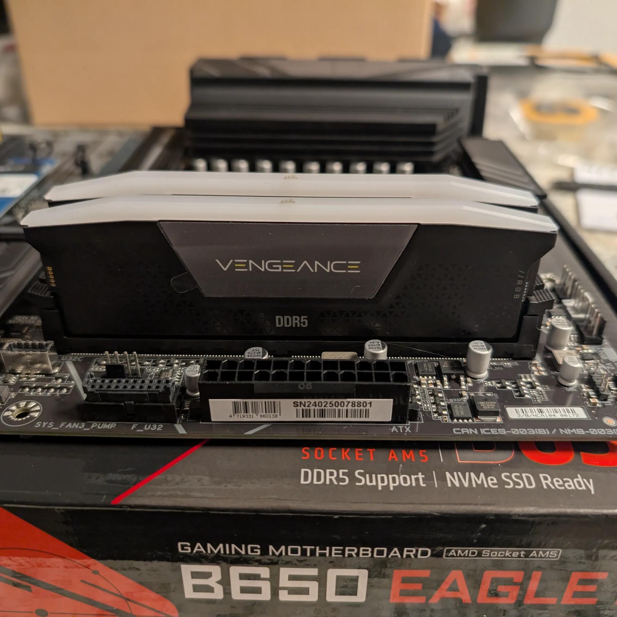 Ryzen 5 7600X | Gigabyte Eagle AX B650 | 64GB DDR5 RAM| 3TB SSD