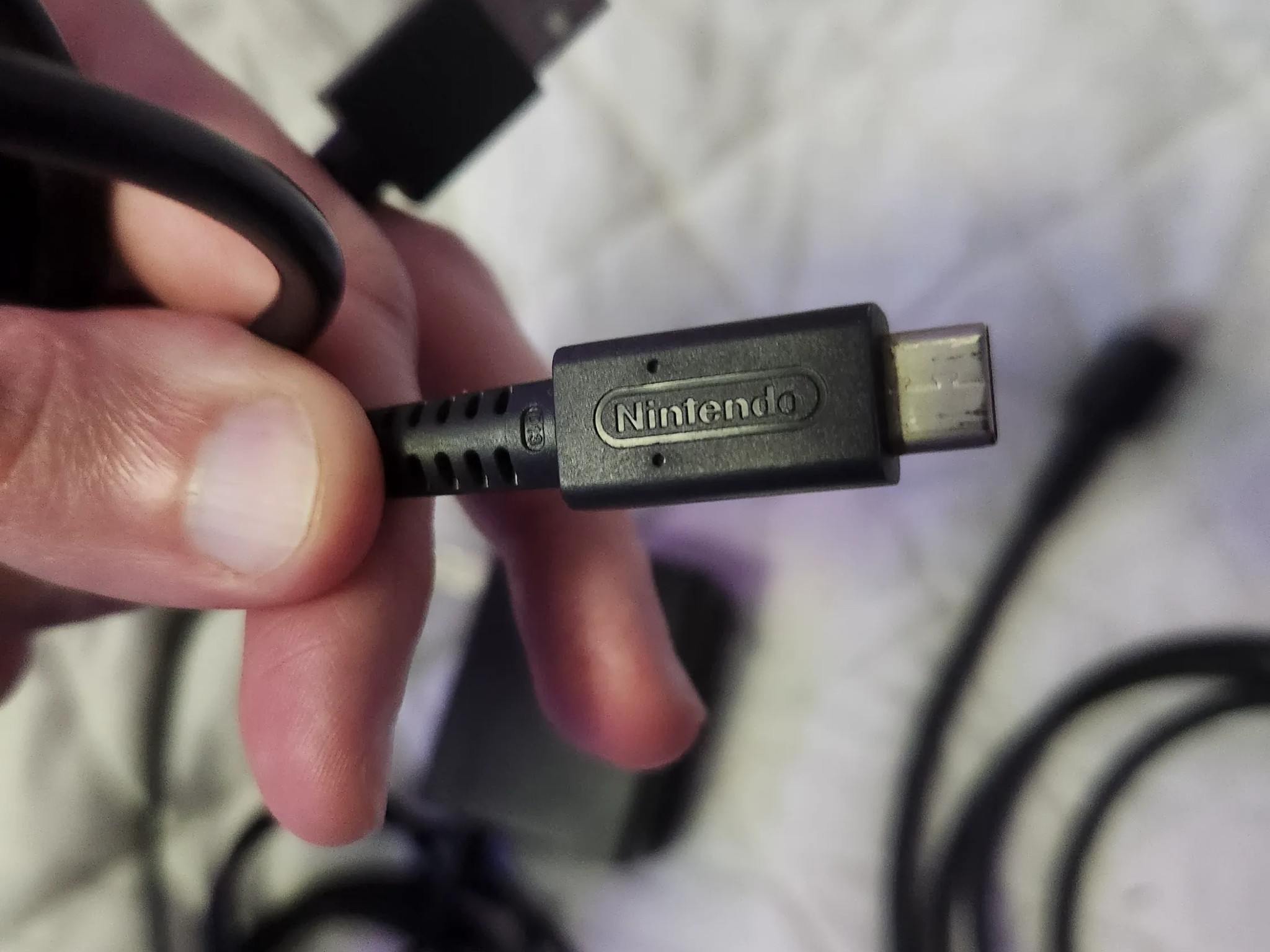 Nintendo Switch OLED - Zelda Tears of the Kingdom Edition Bundle