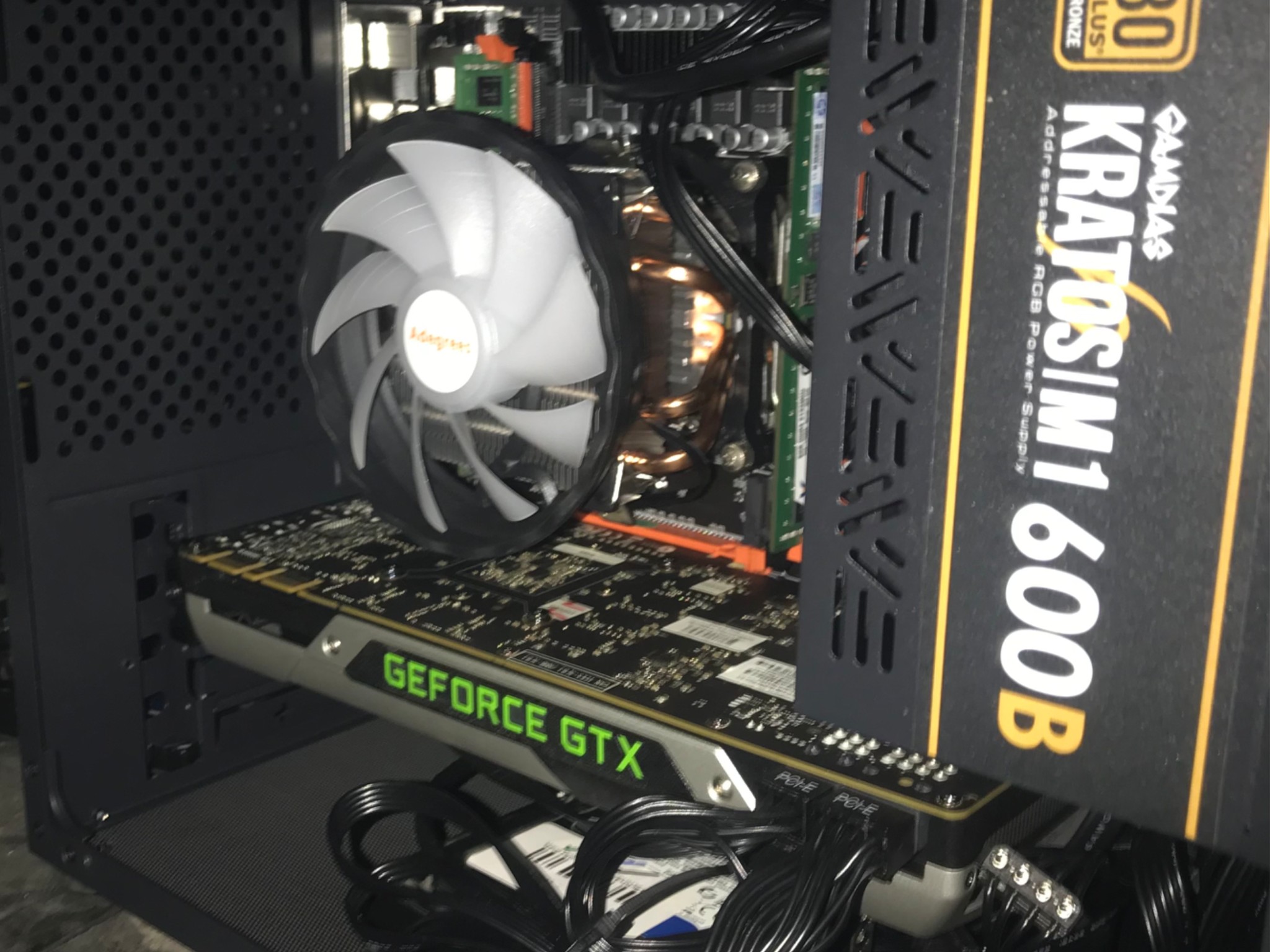 Sleek Minimal Gaming PC w/ GTX 980Ti 6gb E5 2660v3