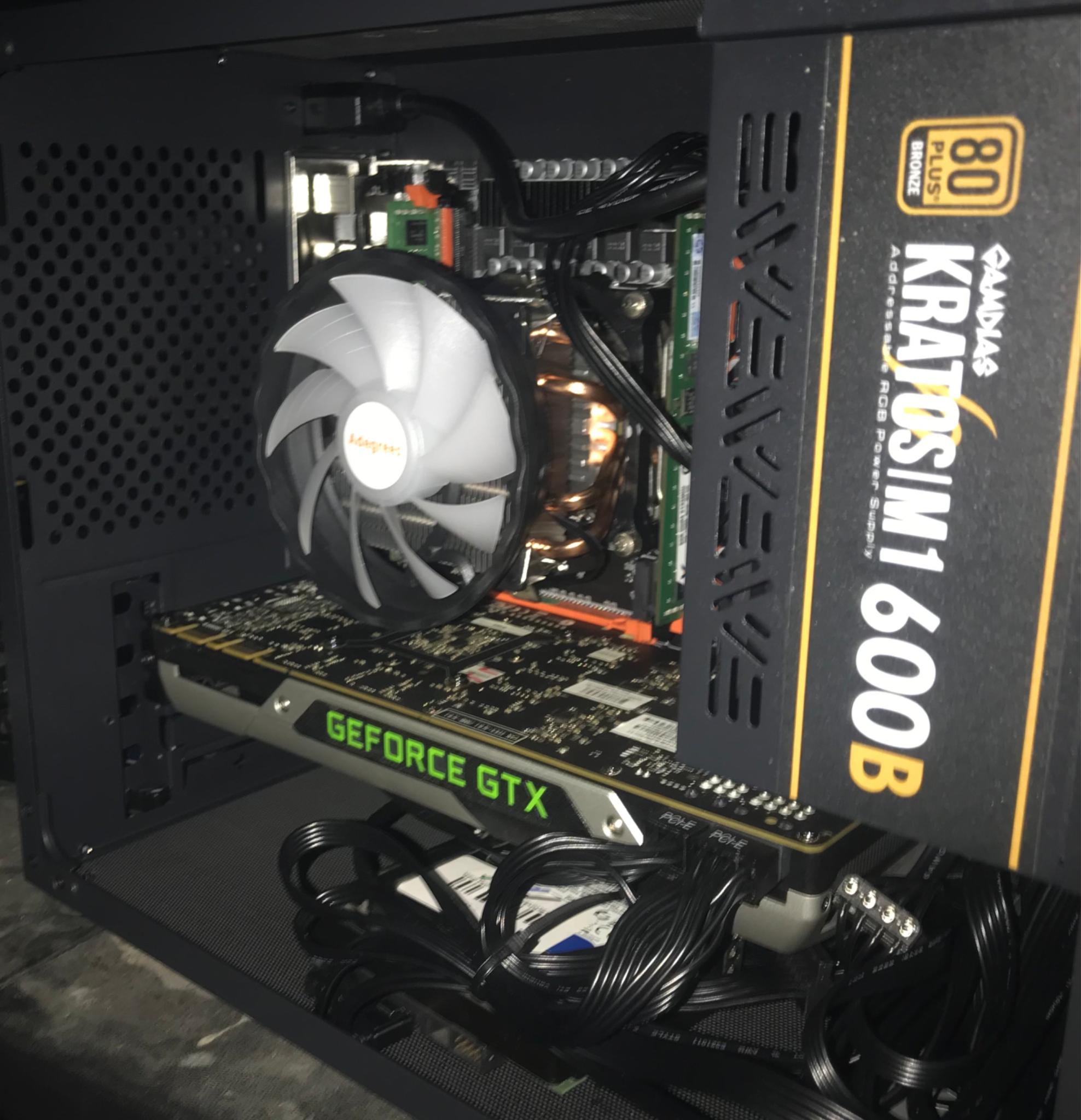 Sleek Minimal Gaming PC w/ GTX 980Ti 6gb E5 2660v3
