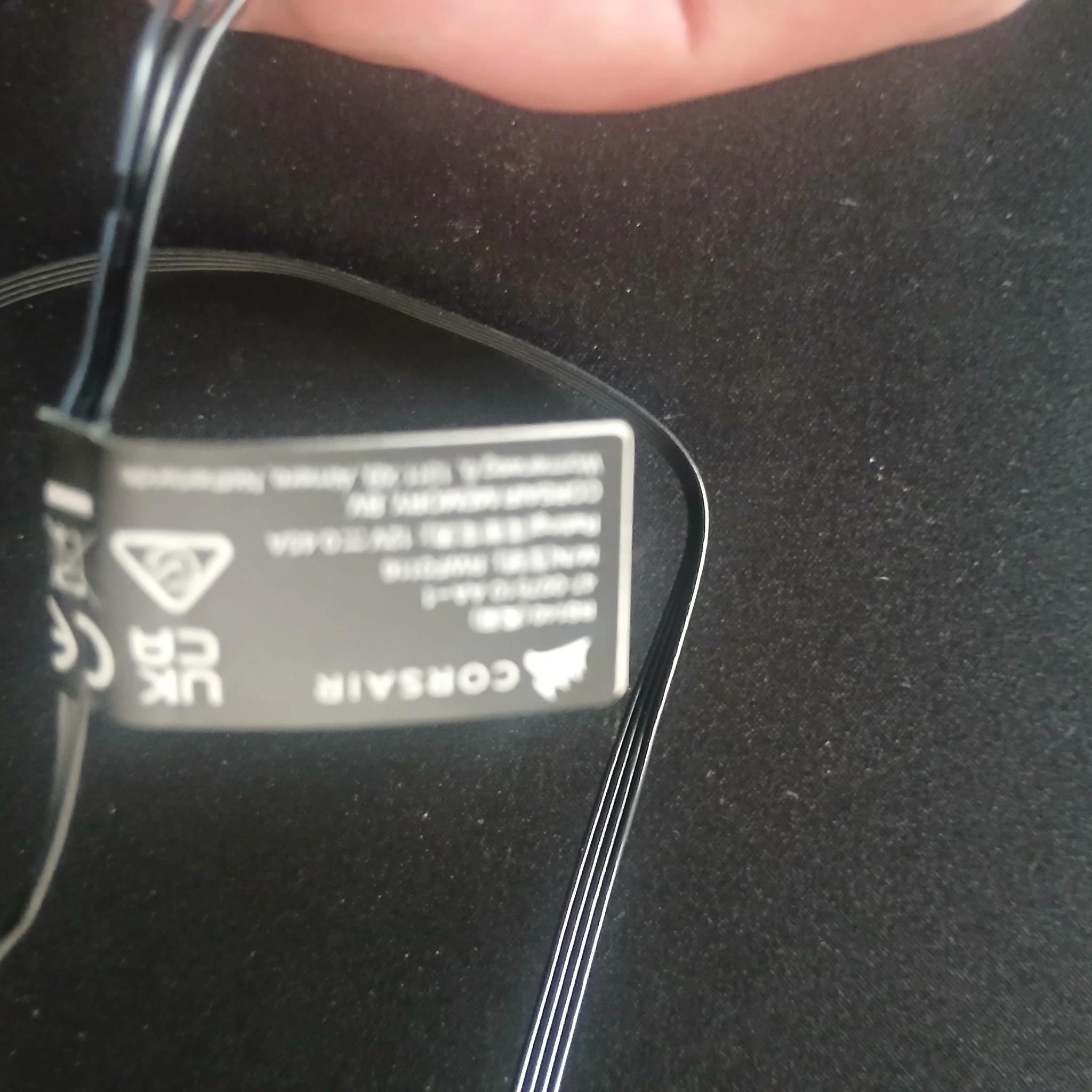 2 Corsair 120mm 3pin case fans