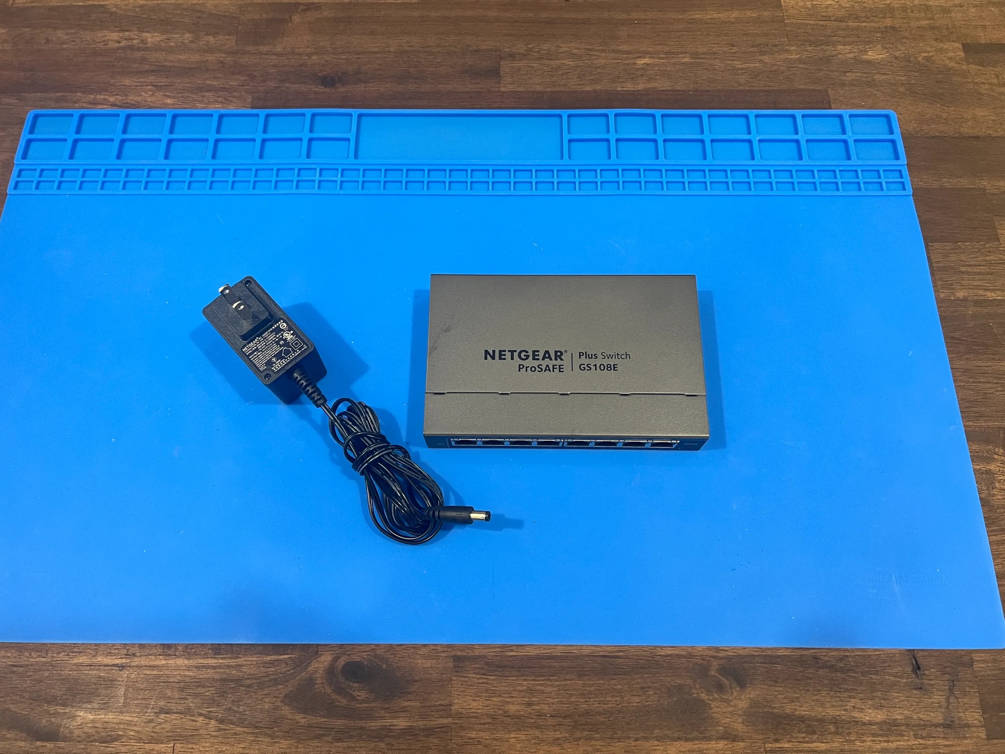 NETGEAR GS108Ev3 — 8-Port Gigabit Ethernet Plus Managed Switch