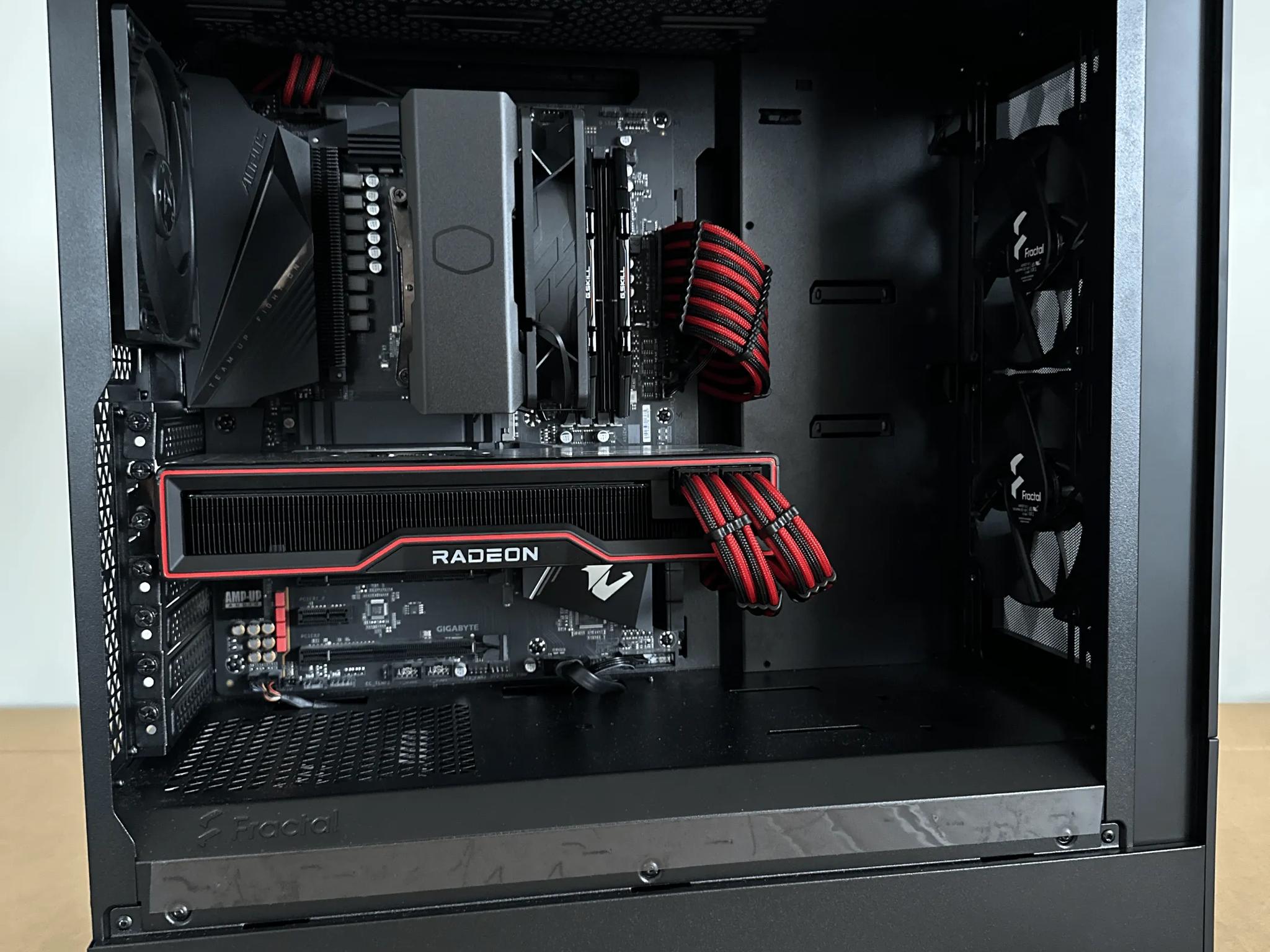 AMD Ryzen 5 5800X + 6800XT + 32GB RAM + 1TB SSD - BLACK AND RED
