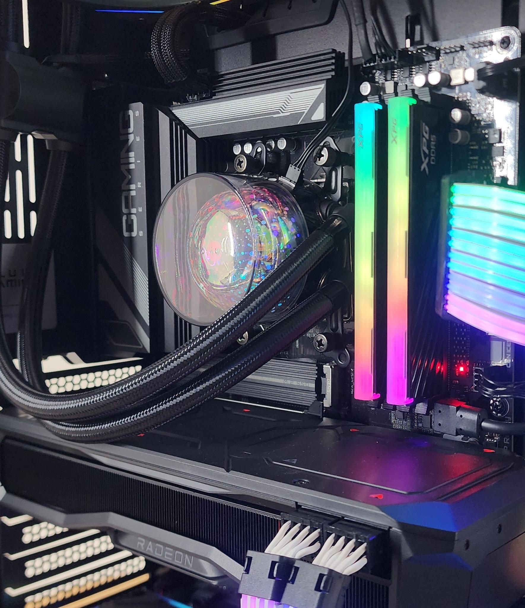 Gaming PC Ryzen 7 9700X 32GB RAM 1TB SSD RX 7900 XT 20GB Windows 11 Computer