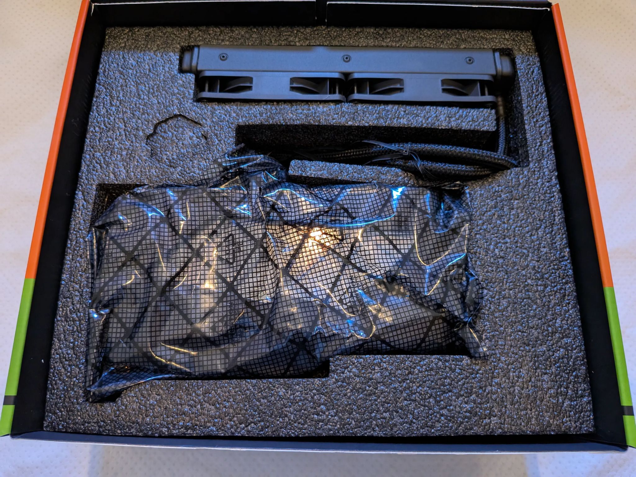 Gigabyte AORUS RTX 3080 Xtreme Waterforce V2 10GB