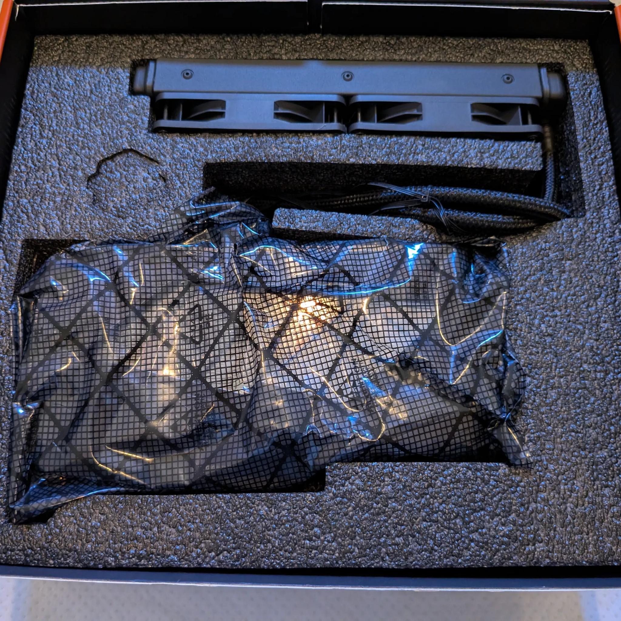 Gigabyte AORUS RTX 3080 Xtreme Waterforce V2 10GB