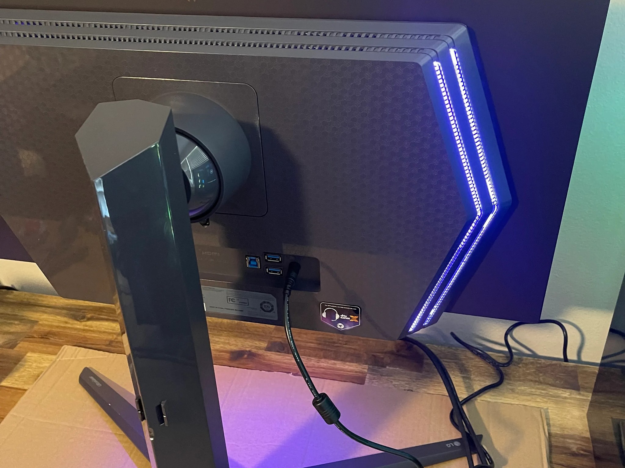 LG 27" UltraGear OLED 2k 240Hz Gaming Monitor