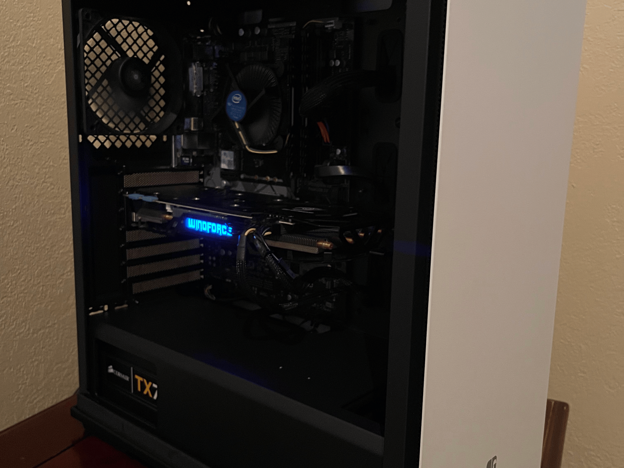970 4GB + I5-8400