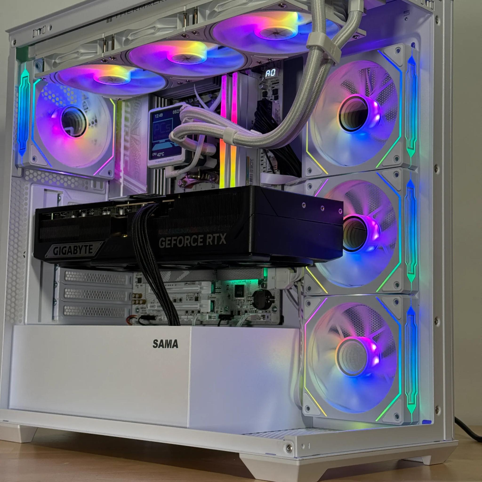 RTX 5090 Ryzen 7 9800X3D Gaming PC