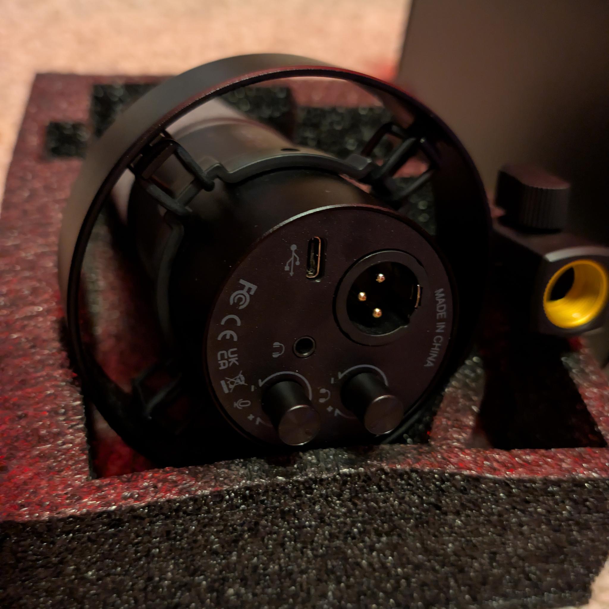 FIFINE Amplitank K688 USB & XLR Microphone