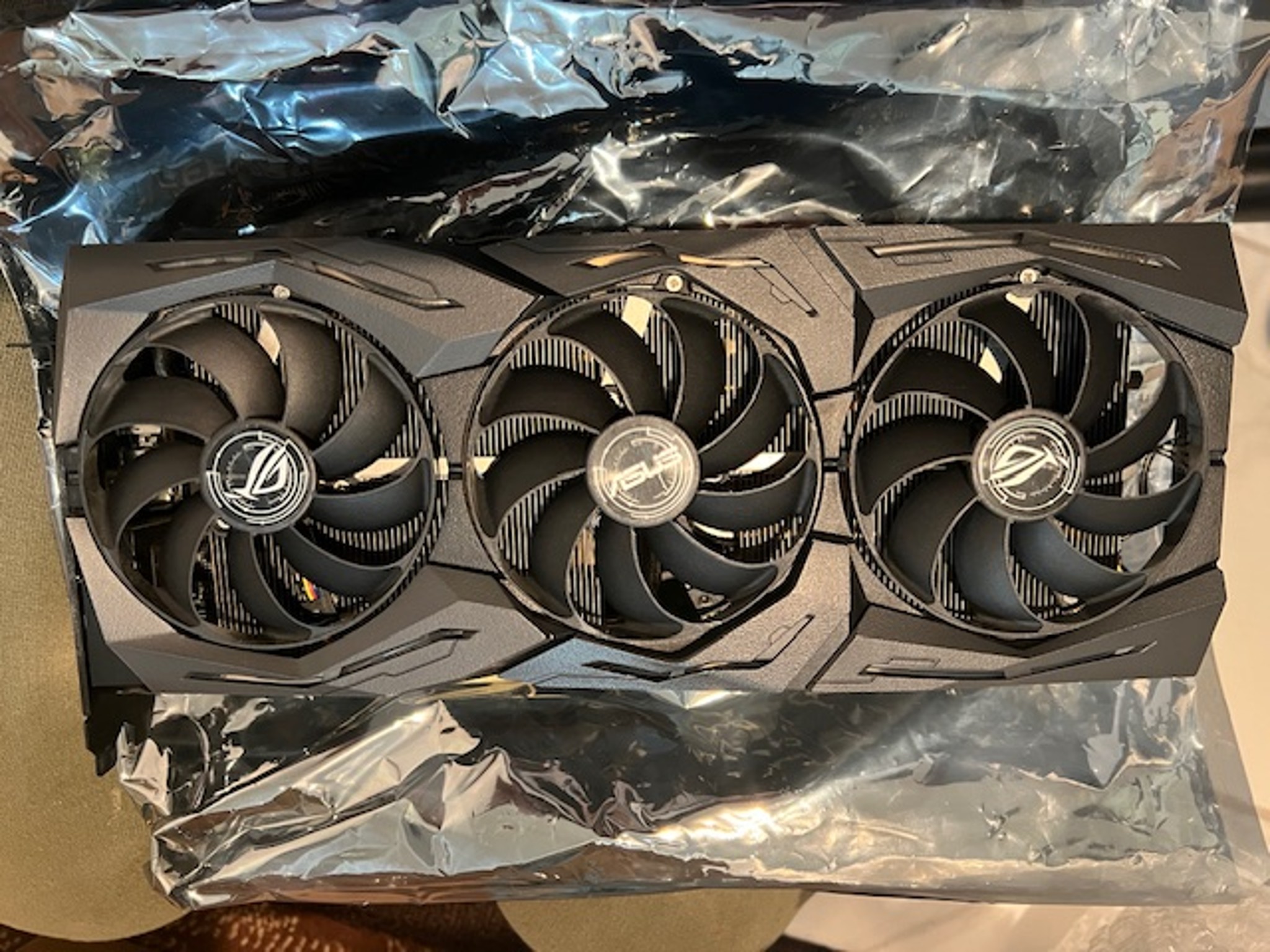 ASUS ROG Strix GeForce RTX 2080 Super Triple-Fan 8GB GDDR6 PCIe 3.0 Graphics Card