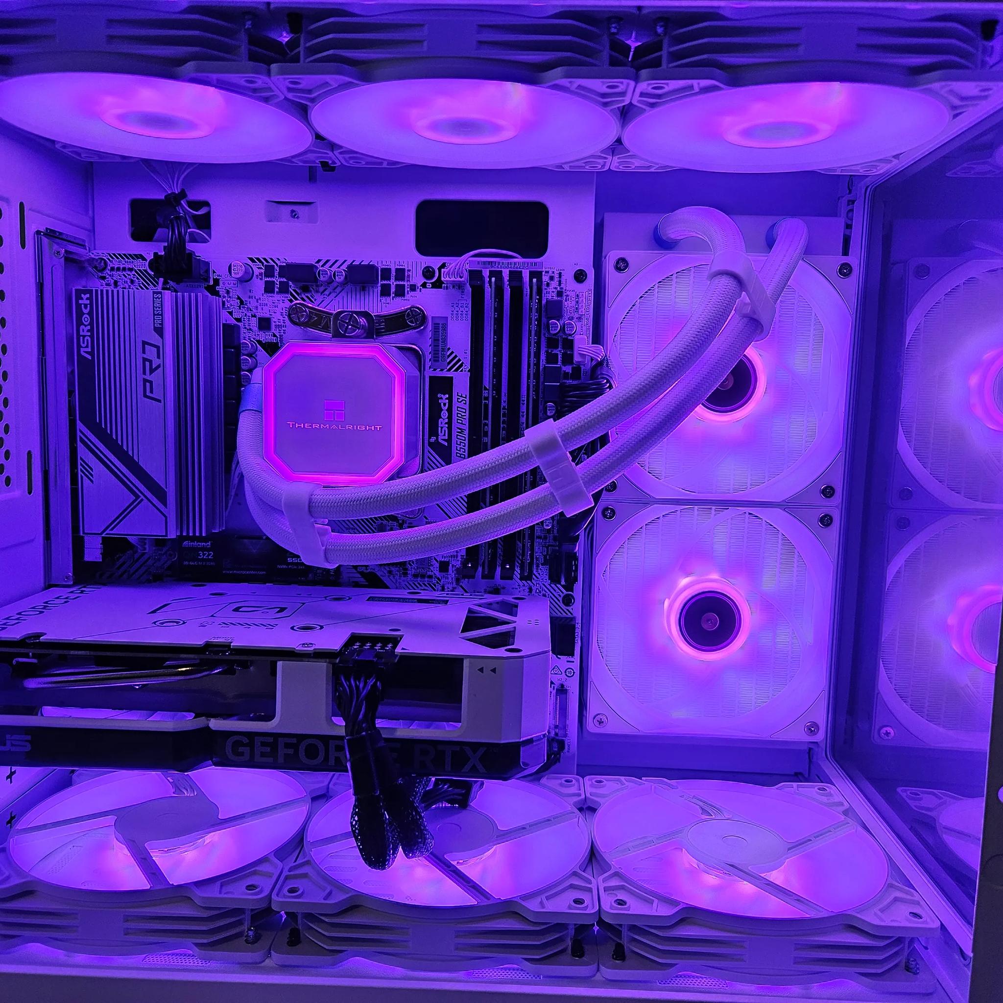Artic Beast Ryzen 7 5700x / 32GB / 2TB / RTX 4060