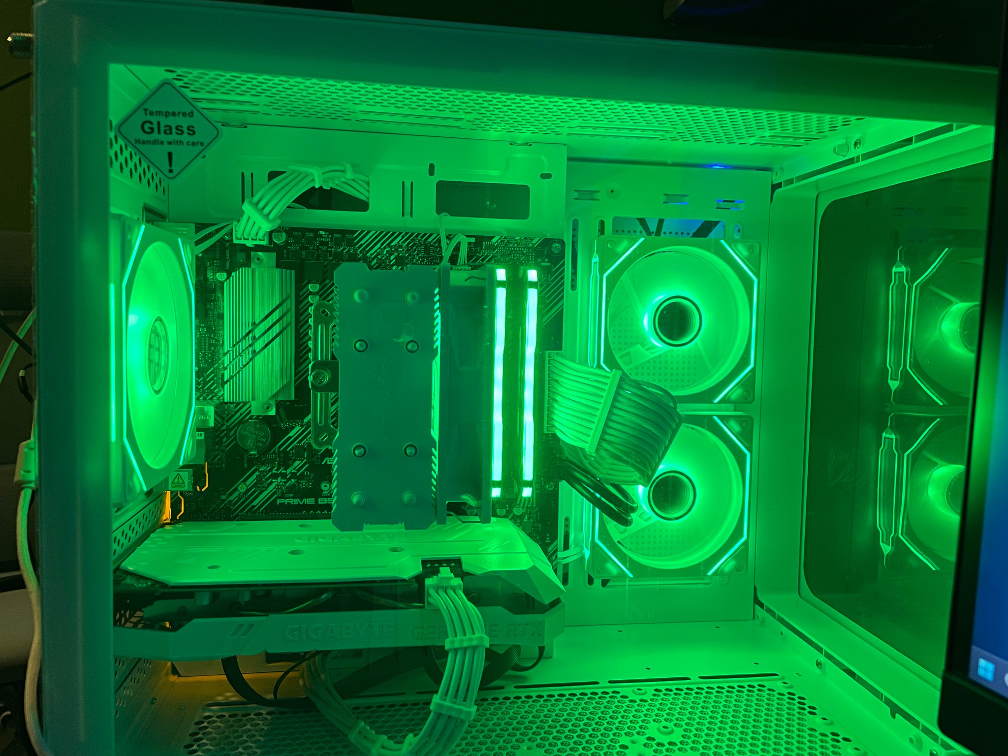 White RTX 2060 Gaming PC (Ryzen 5 3600 | 16GB RAM | 512GB SSD | Wifi + BT)