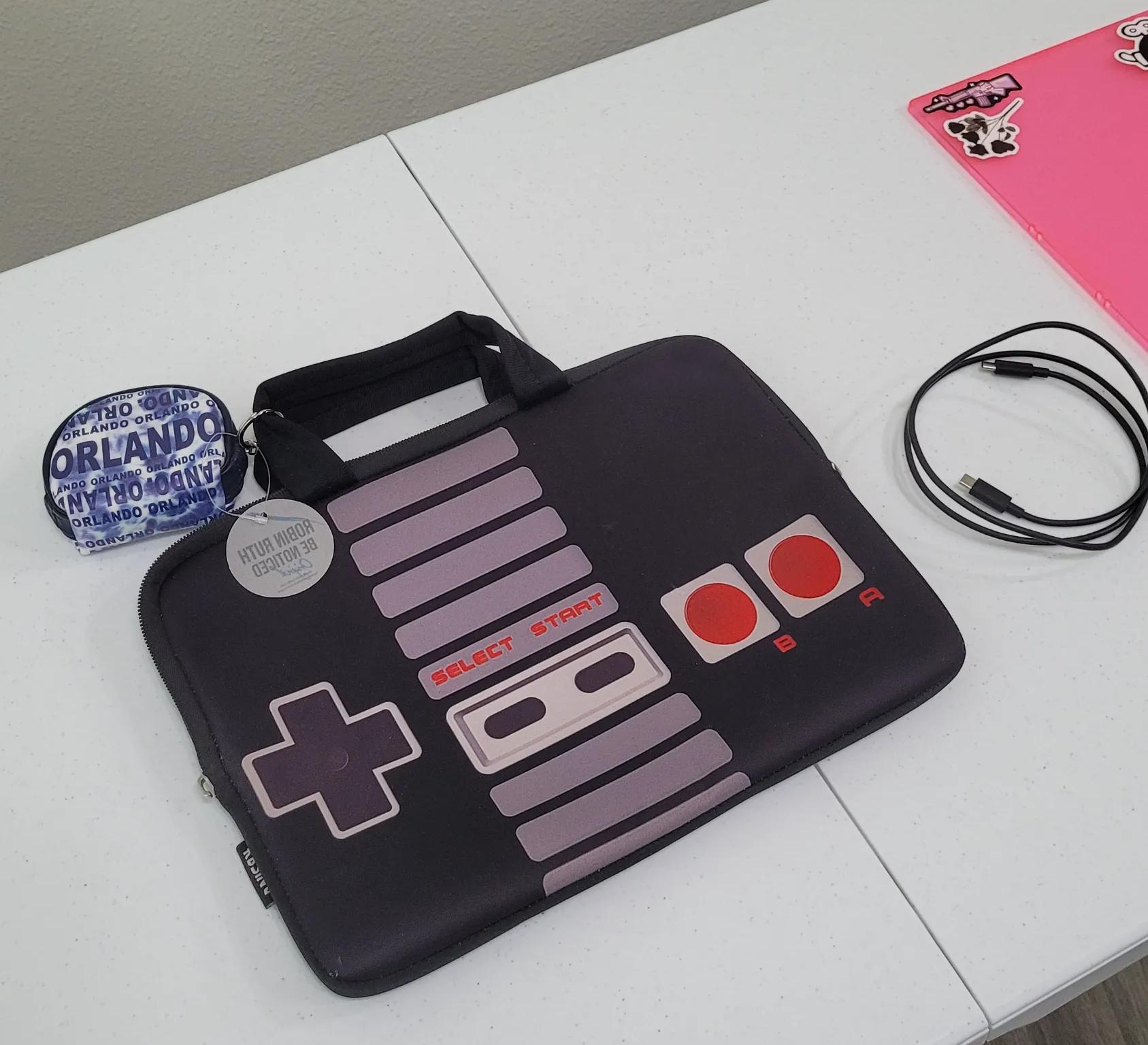 Samsung Galaxy 13.3" 4K Touch-Screen Chromebook Intel Core i5 8GB RAM 256GB SSD Fiesta Red