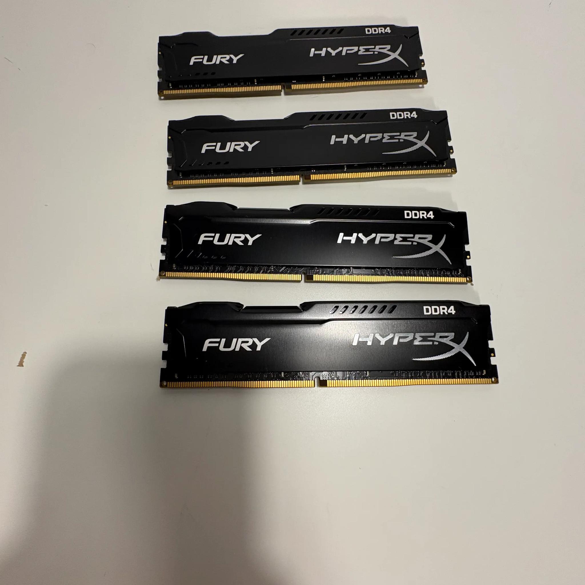 HyperX 32GB DDR4 (4 X 8GB)
