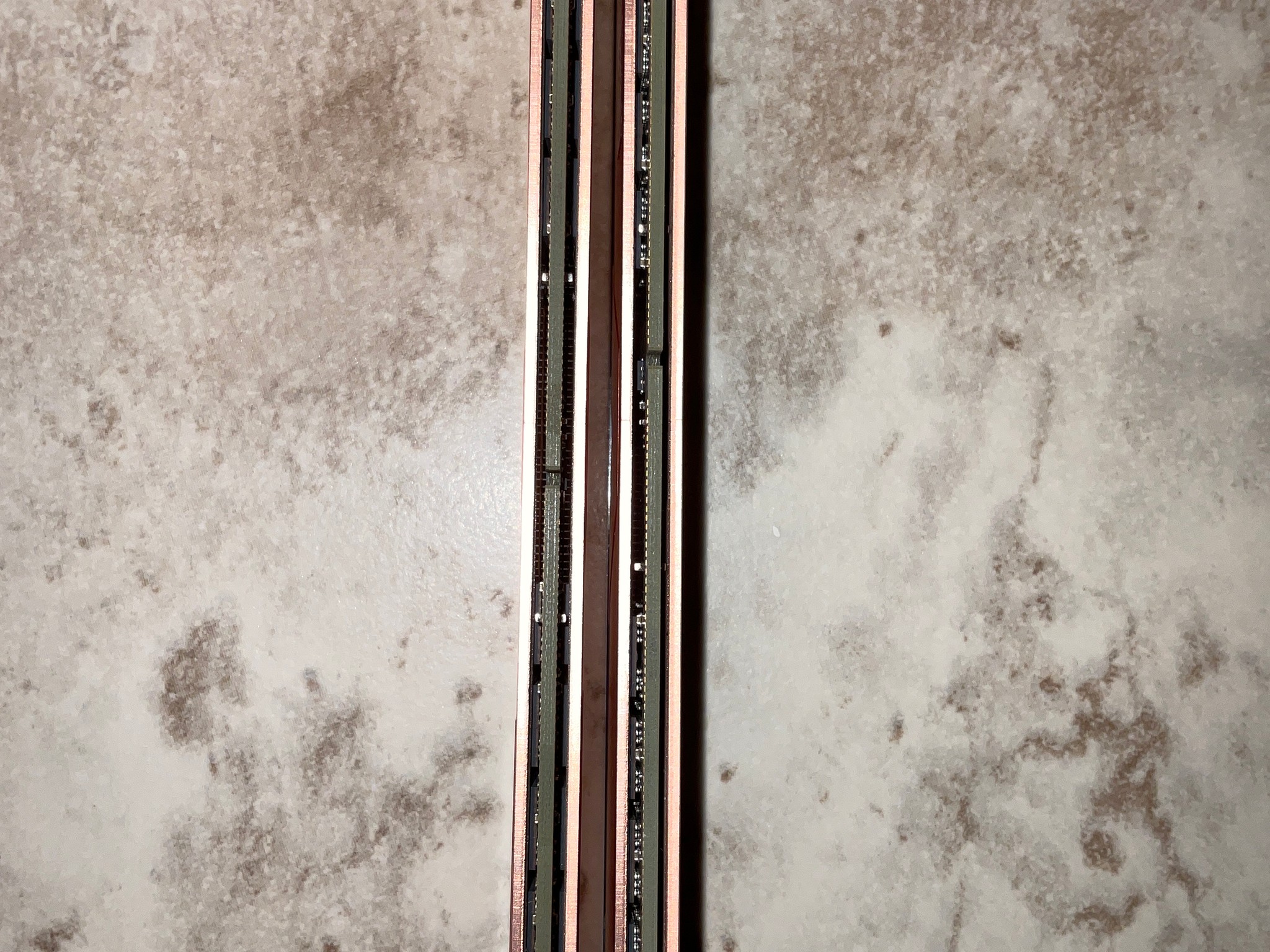 V-Color Skywalker Plus DDR4-4000 64GB (2 x 32) CL18-22-22-42 1.4V