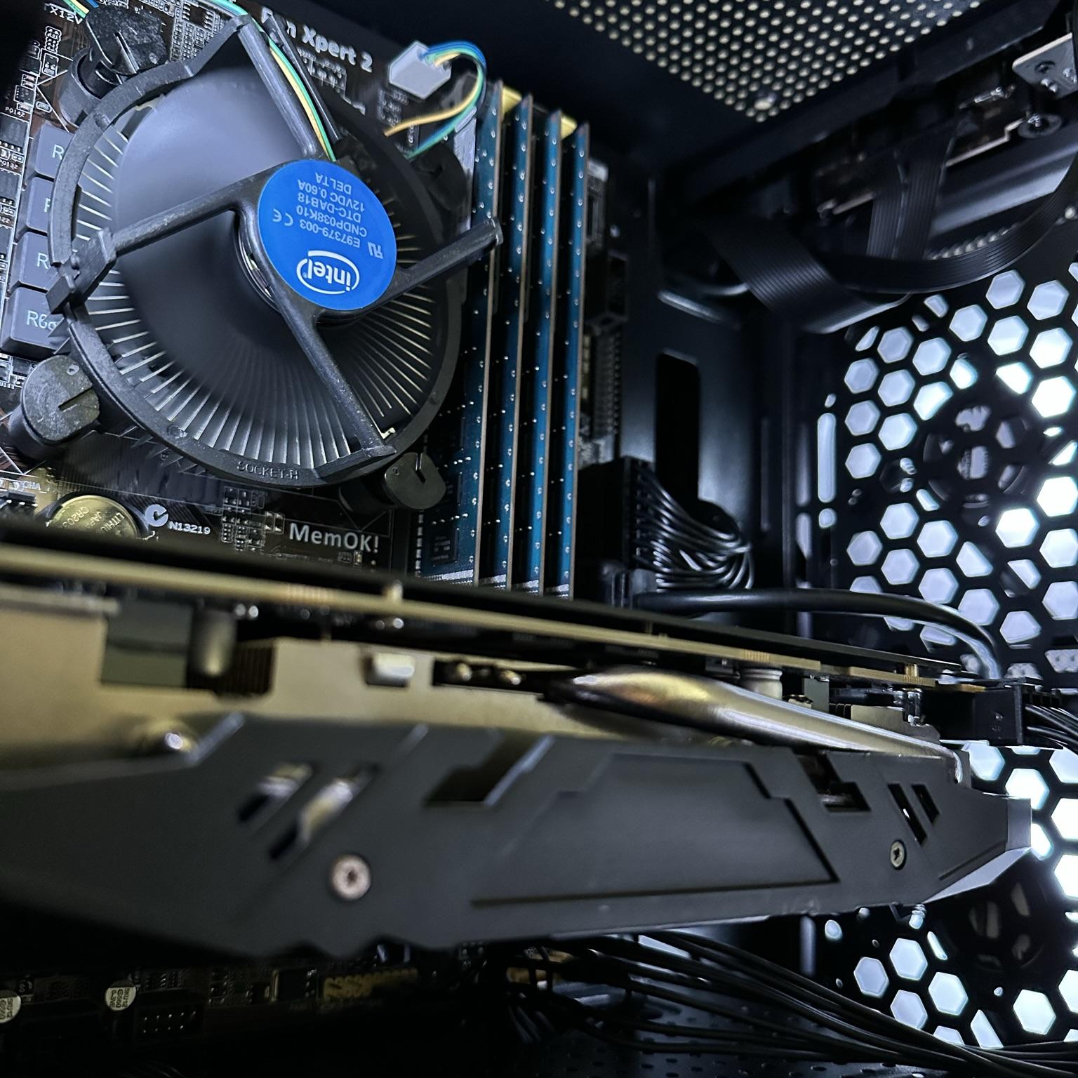 Intel i7 // RX 580 Gaming PC