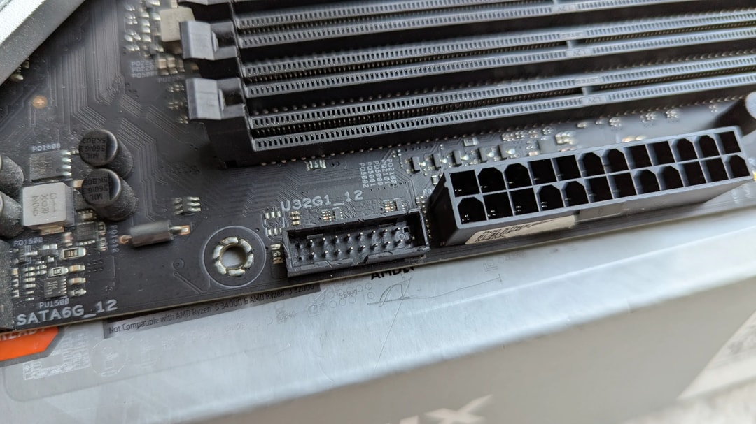 Asus ROG Strix B550-A Gaming & Ryzen 5 3600 | Jawa