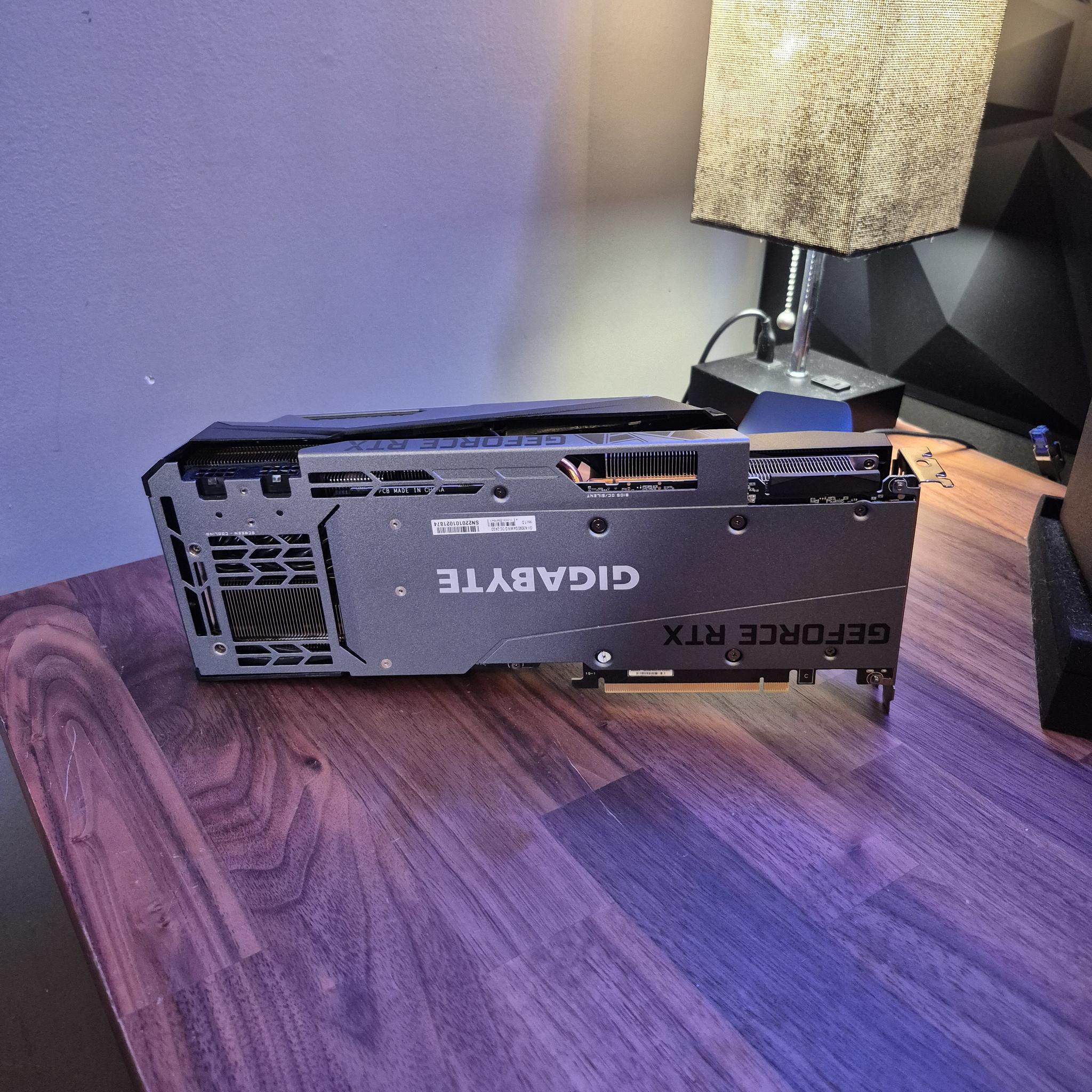 RTX 3090 24 GB VRAM
