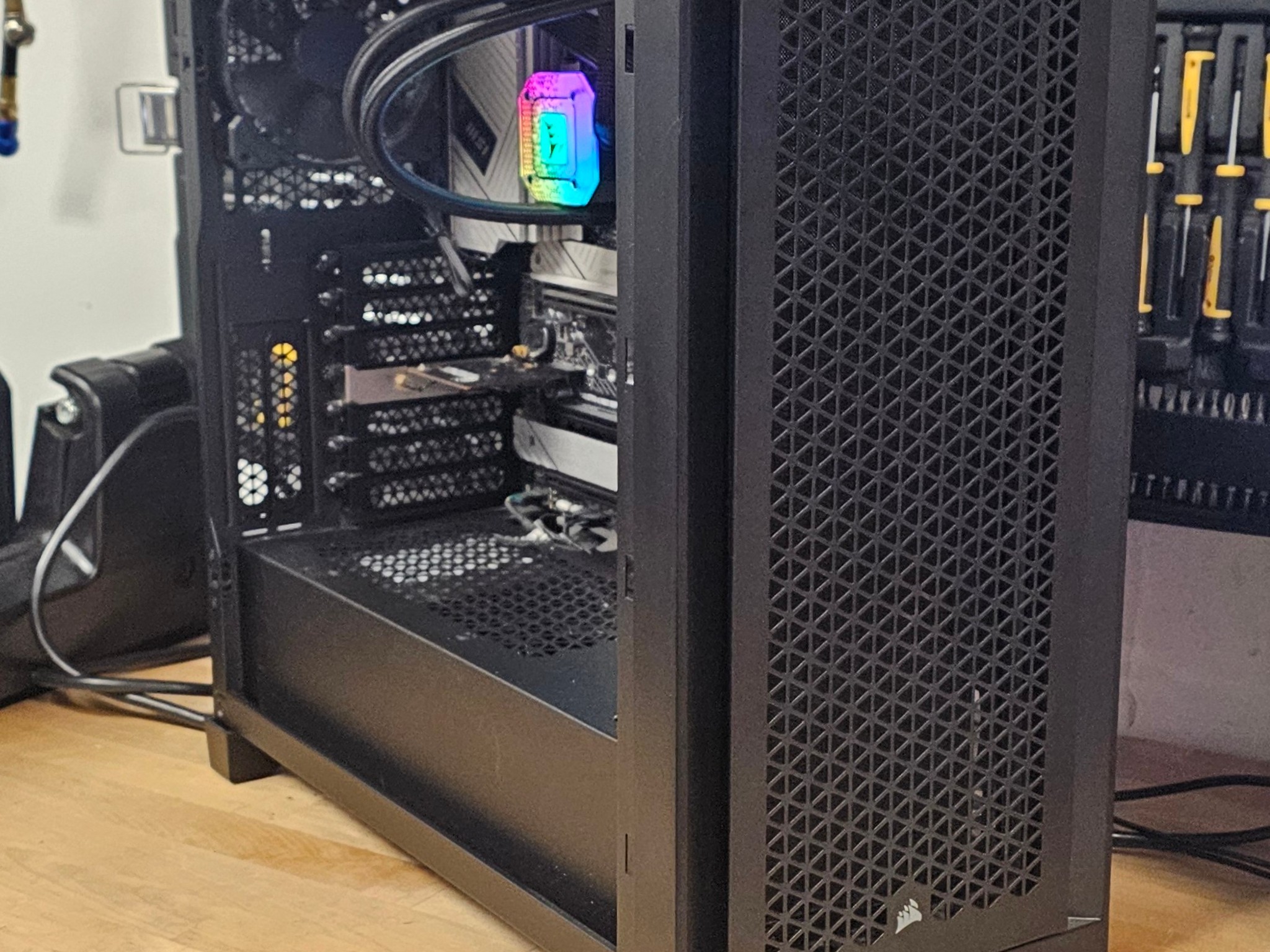 Corsair PC Case with Tempered Glass and Front Mesh