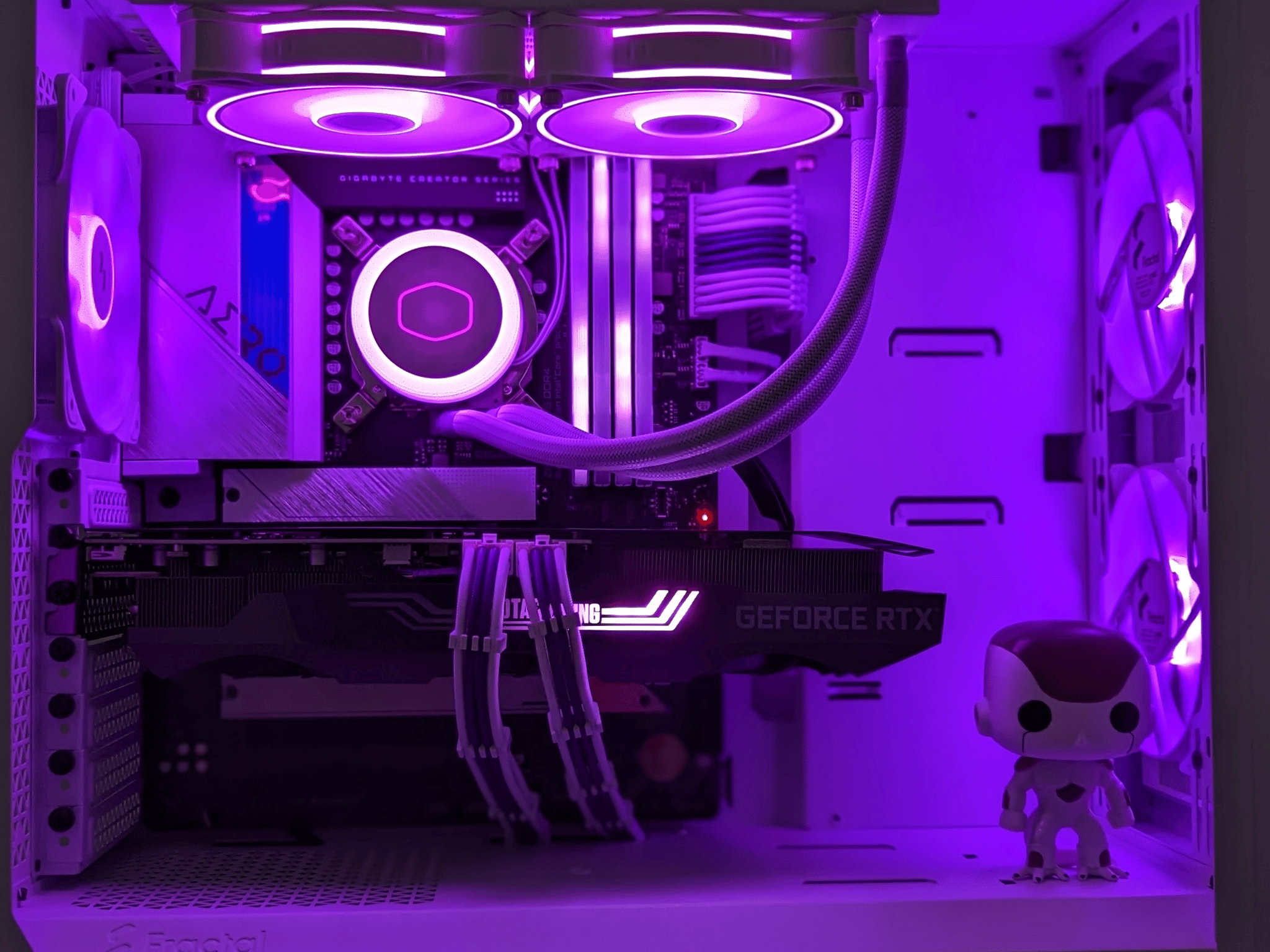 Frieza Gaming PC i5-12600KF GeForce RTX 3070 Ti 32GB RAM 1TB SSD WiFi RGB VR