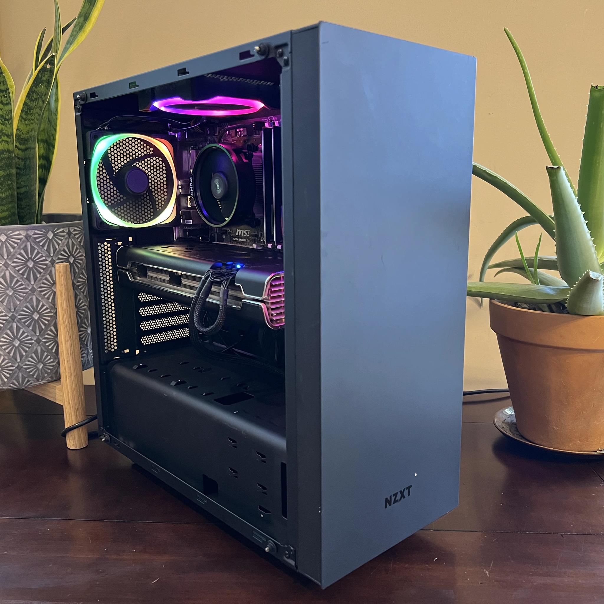 Mid-Range 1440p Gaming PC / AMD Ryzen 5 3600 / XFX RX 5700 XT 8GB / 16GB 3200MHz RAM / 1TB NVME SSD