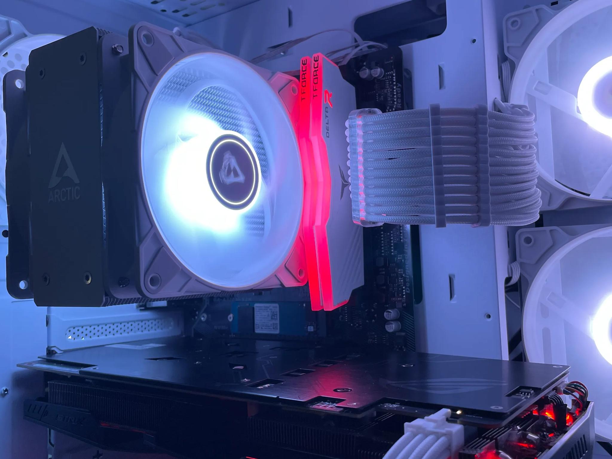 🧊Ice🐦‍🔥 |1080p Gaming Pc | Asus Rog Strix GTX 1060 6gb | Ryzen 5 2600 | 16gb DDR4 3600mhz|