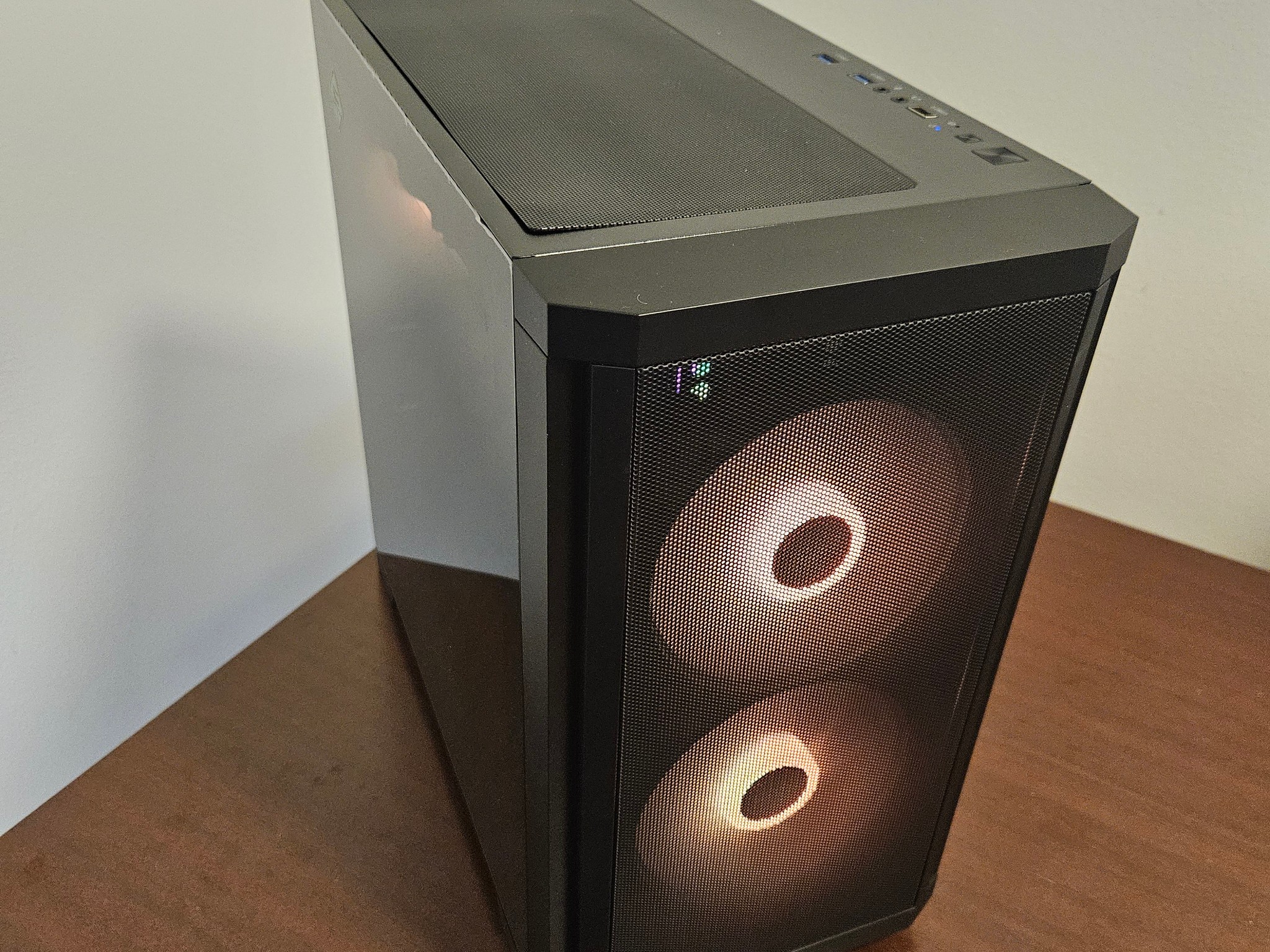 Ryzen 7 7700 RTX 4070 TI Super 16gb 32gb DDR5 Ram 2tb NVME SSD