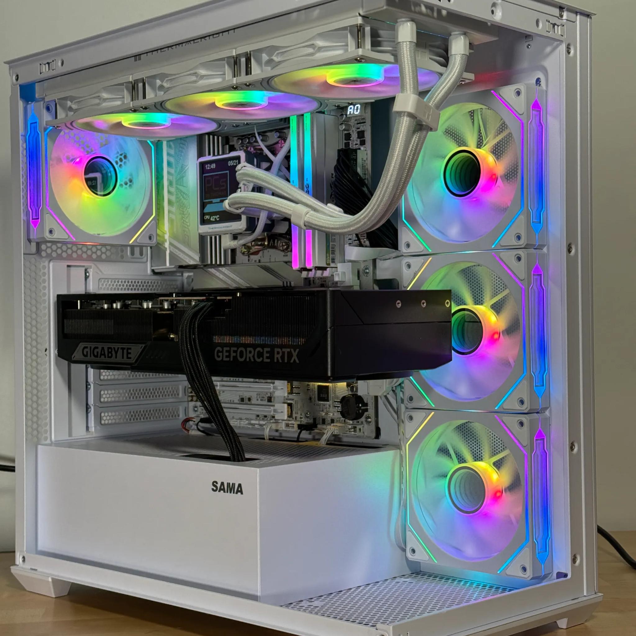 RTX 5090 Ryzen 7 9800X3D Gaming PC